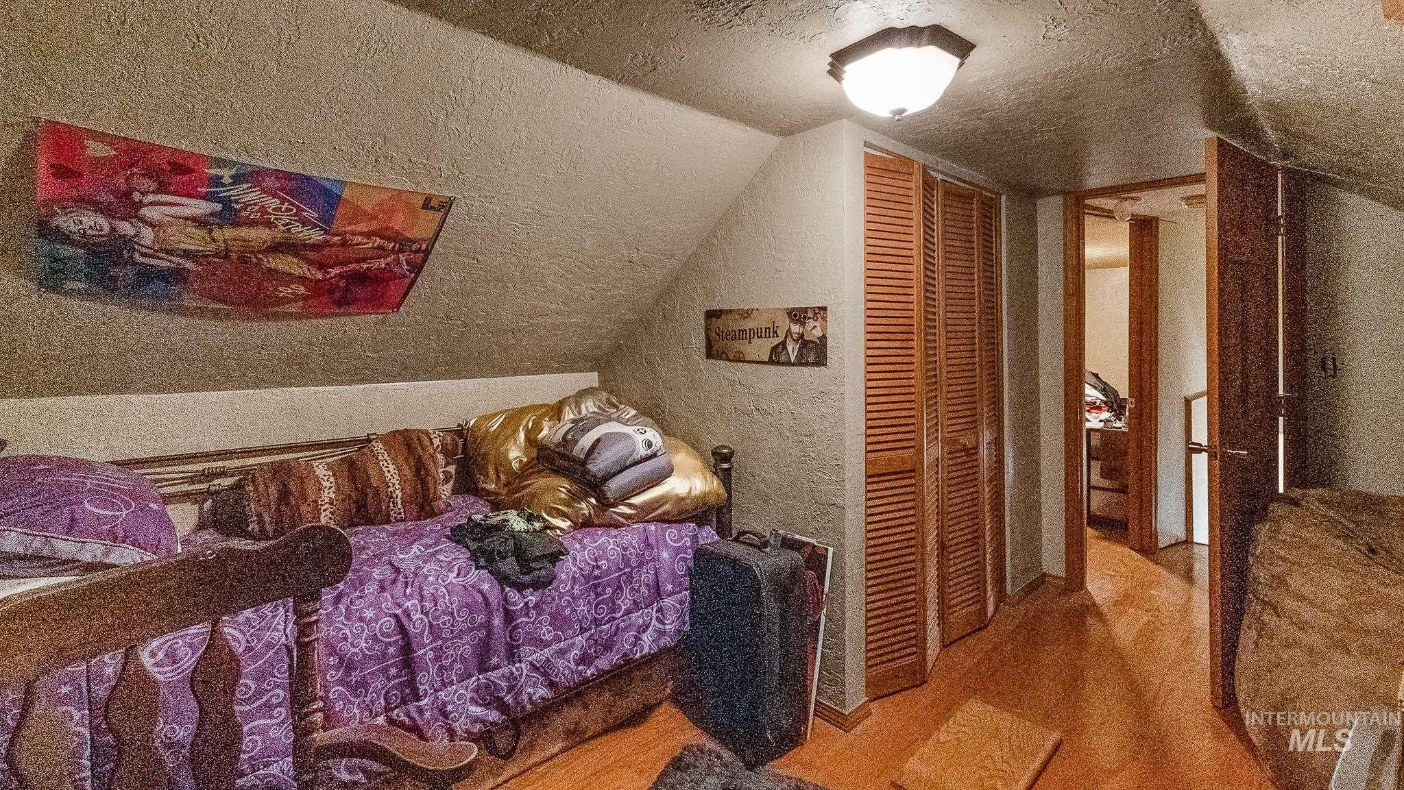 1111 11Th Ave S, Nampa, Idaho 83651-4515, 3 Bedrooms, 1.5 Bathrooms, Residential For Sale, Price $299,900,MLS 98973538