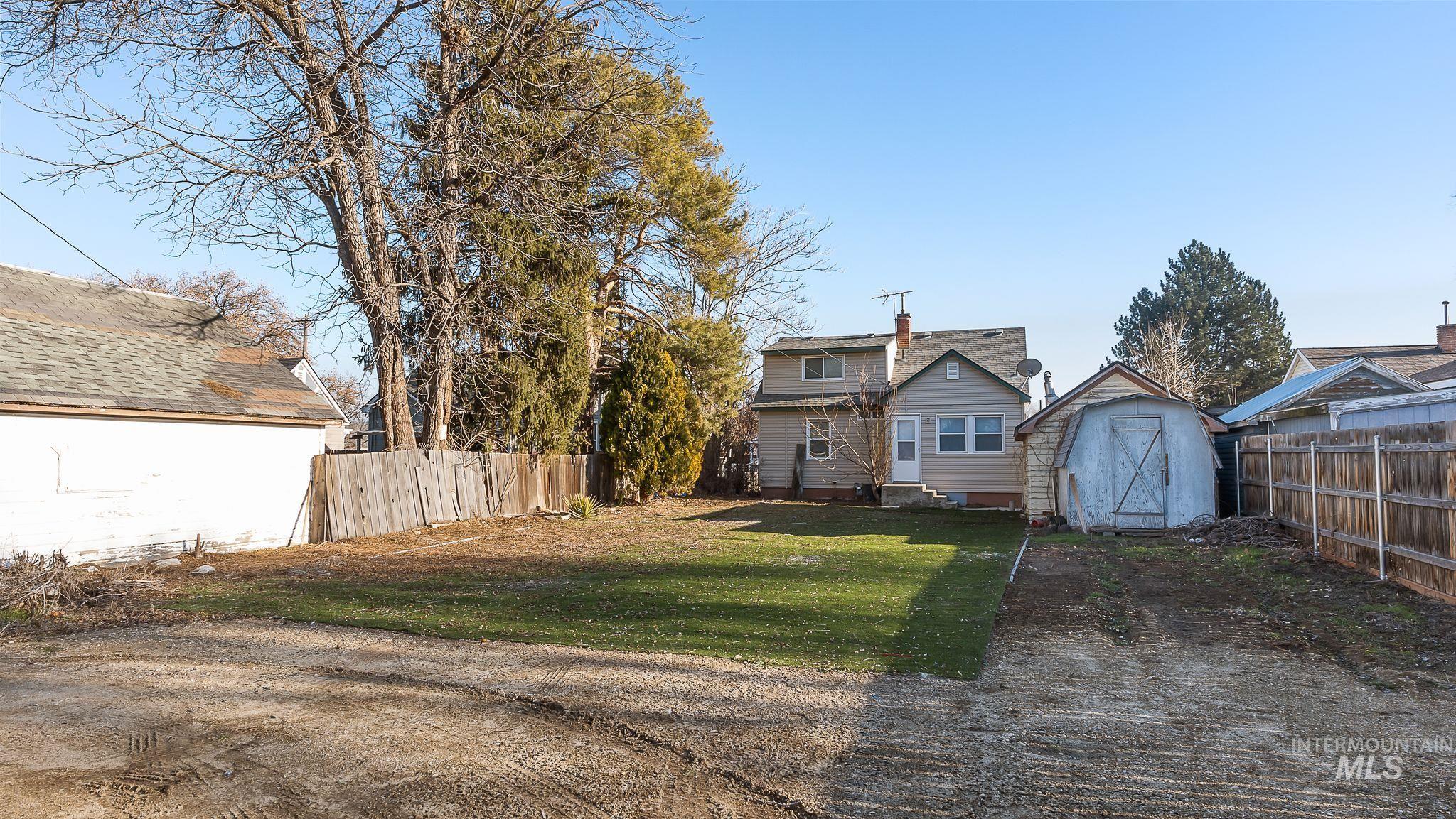 1111 11Th Ave S, Nampa, Idaho 83651-4515, 3 Bedrooms, 1.5 Bathrooms, Residential For Sale, Price $299,900,MLS 98973538