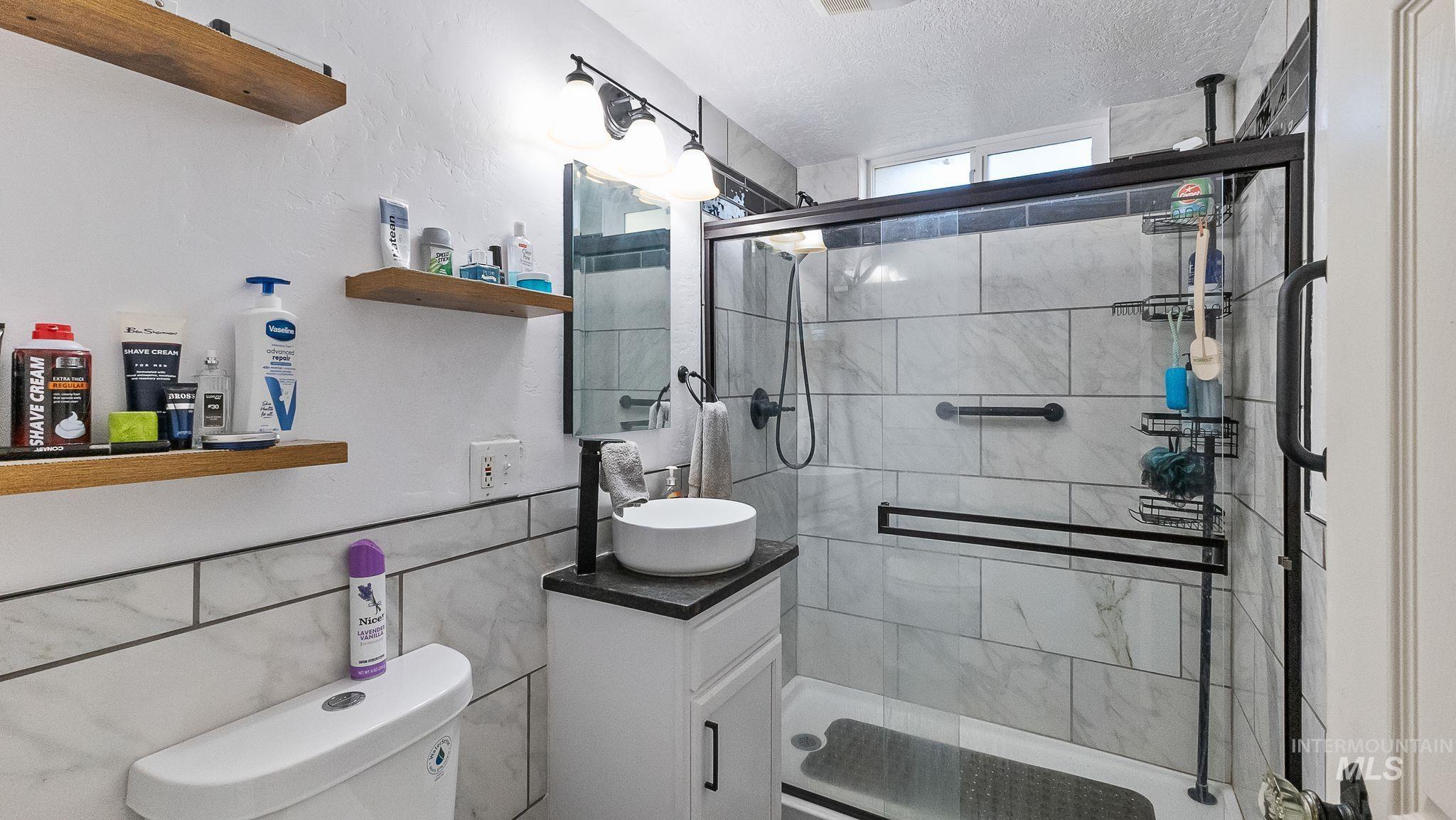 1111 11Th Ave S, Nampa, Idaho 83651-4515, 3 Bedrooms, 1.5 Bathrooms, Residential For Sale, Price $299,900,MLS 98973538