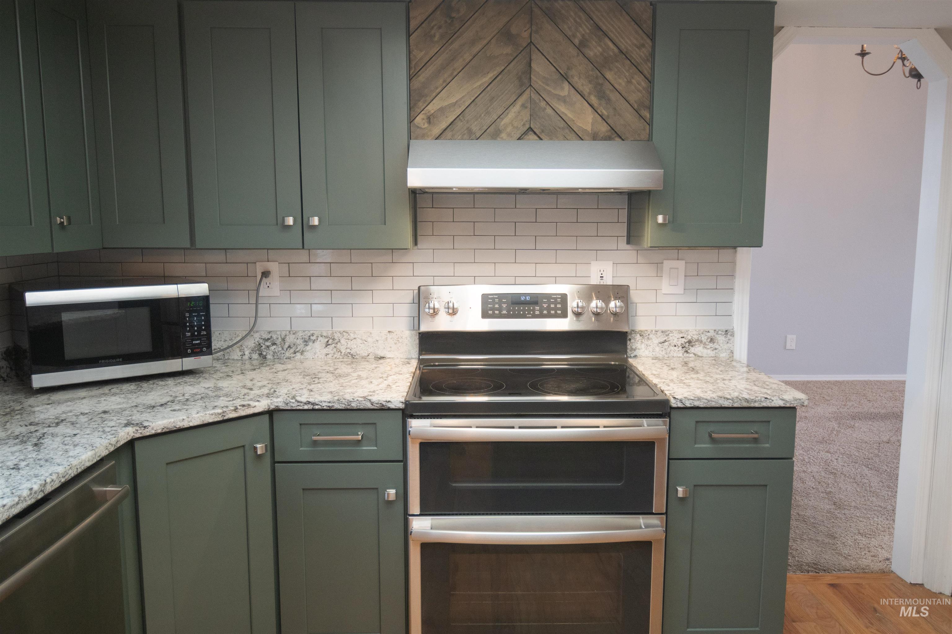 1715 Queens Ct, Mountain Home, Idaho 83647, 4 Bedrooms, 2.5 Bathrooms, Residential For Sale, Price $430,000,MLS 98973539