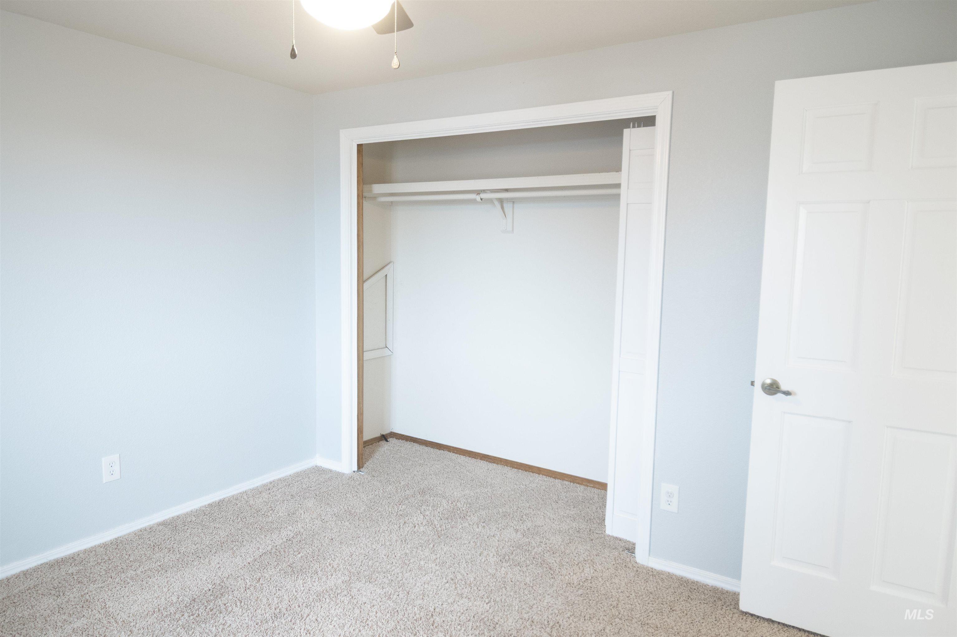 1715 Queens Ct, Mountain Home, Idaho 83647, 4 Bedrooms, 2.5 Bathrooms, Residential For Sale, Price $430,000,MLS 98973539