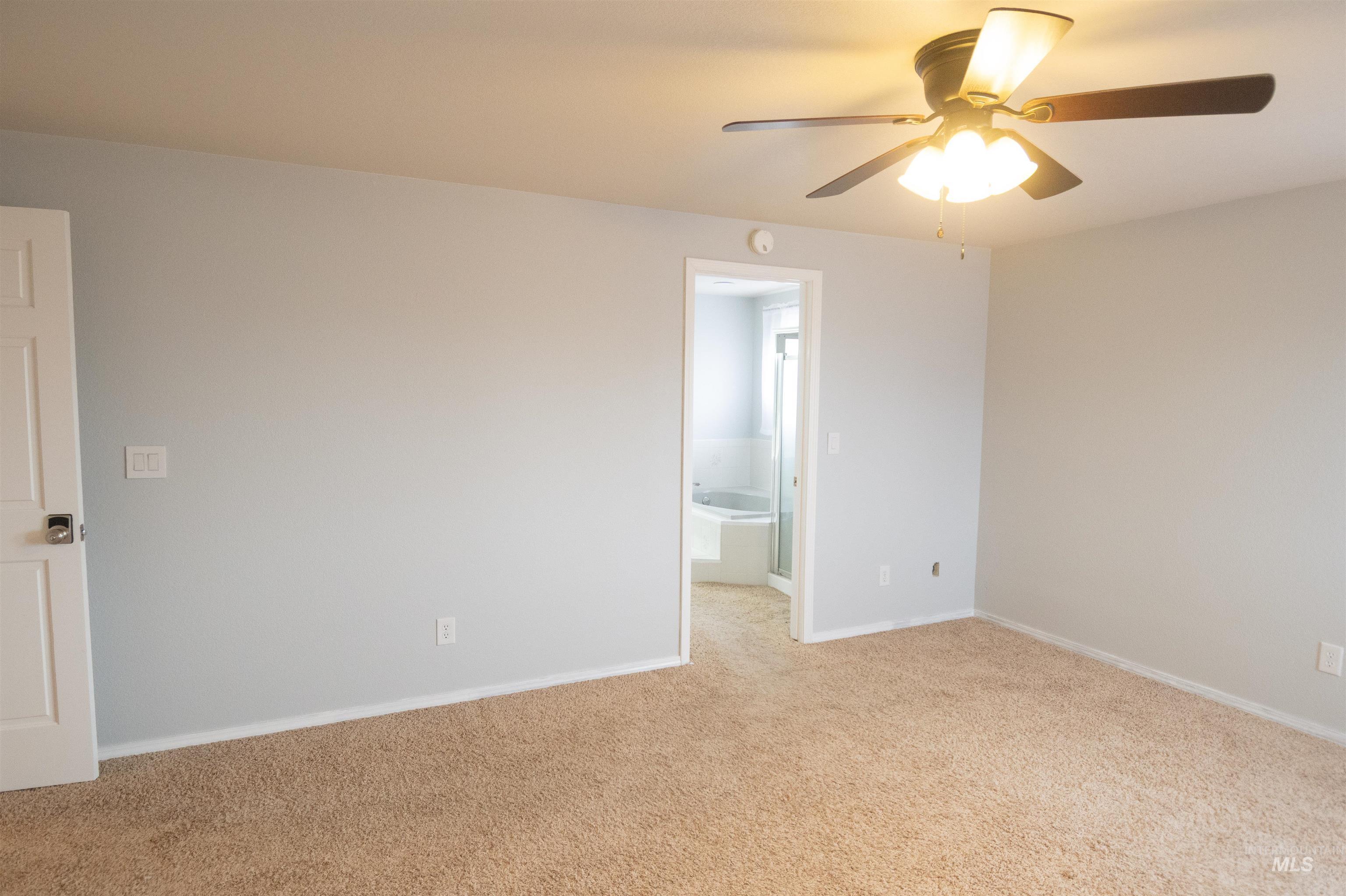 1715 Queens Ct, Mountain Home, Idaho 83647, 4 Bedrooms, 2.5 Bathrooms, Residential For Sale, Price $430,000,MLS 98973539