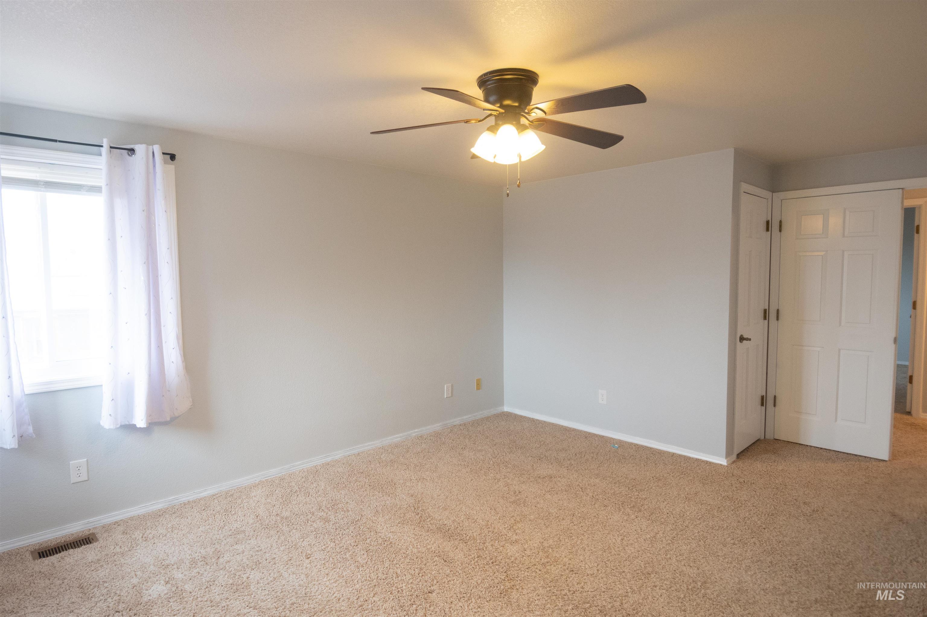 1715 Queens Ct, Mountain Home, Idaho 83647, 4 Bedrooms, 2.5 Bathrooms, Residential For Sale, Price $430,000,MLS 98973539