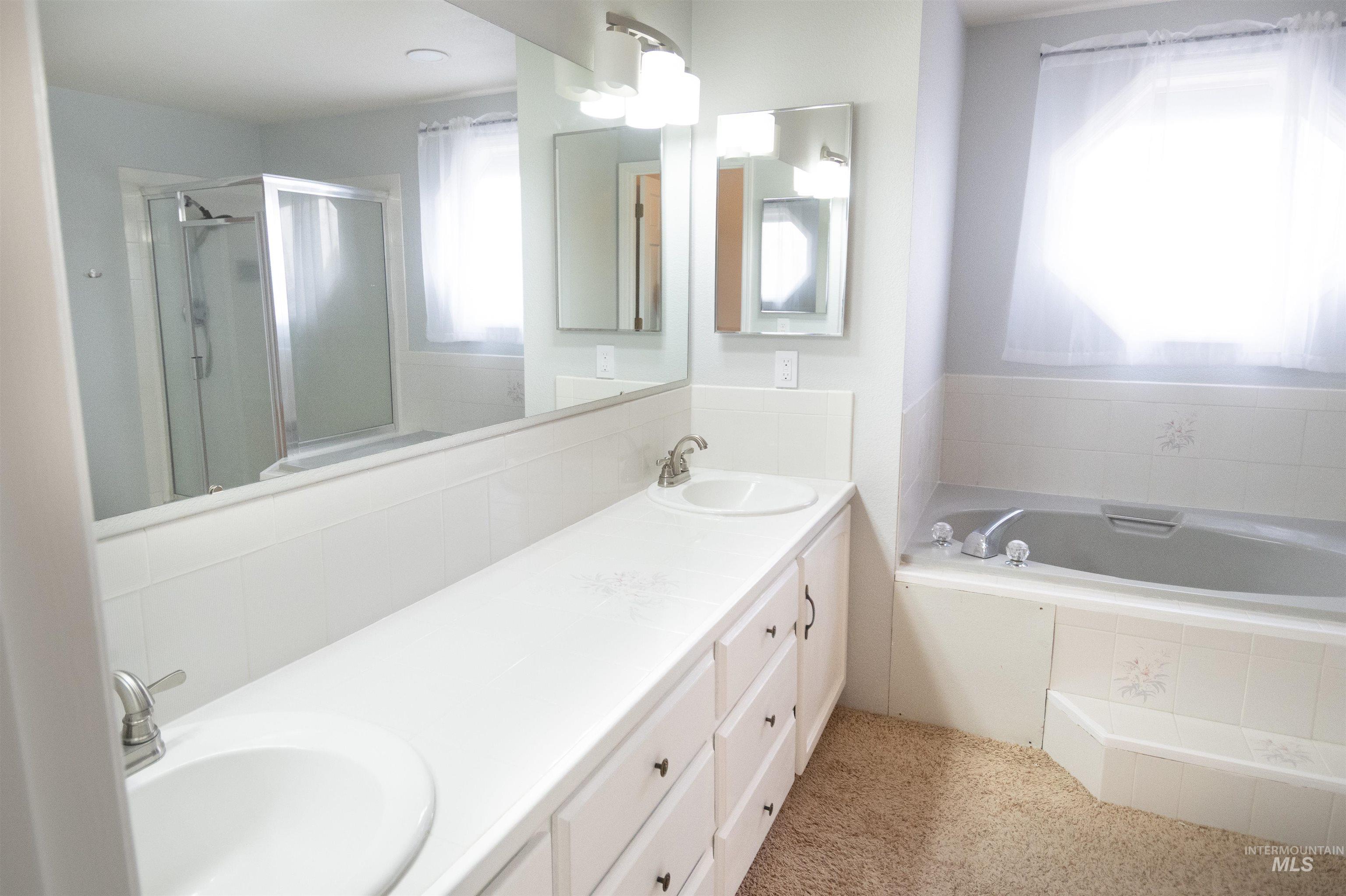 1715 Queens Ct, Mountain Home, Idaho 83647, 4 Bedrooms, 2.5 Bathrooms, Residential For Sale, Price $430,000,MLS 98973539