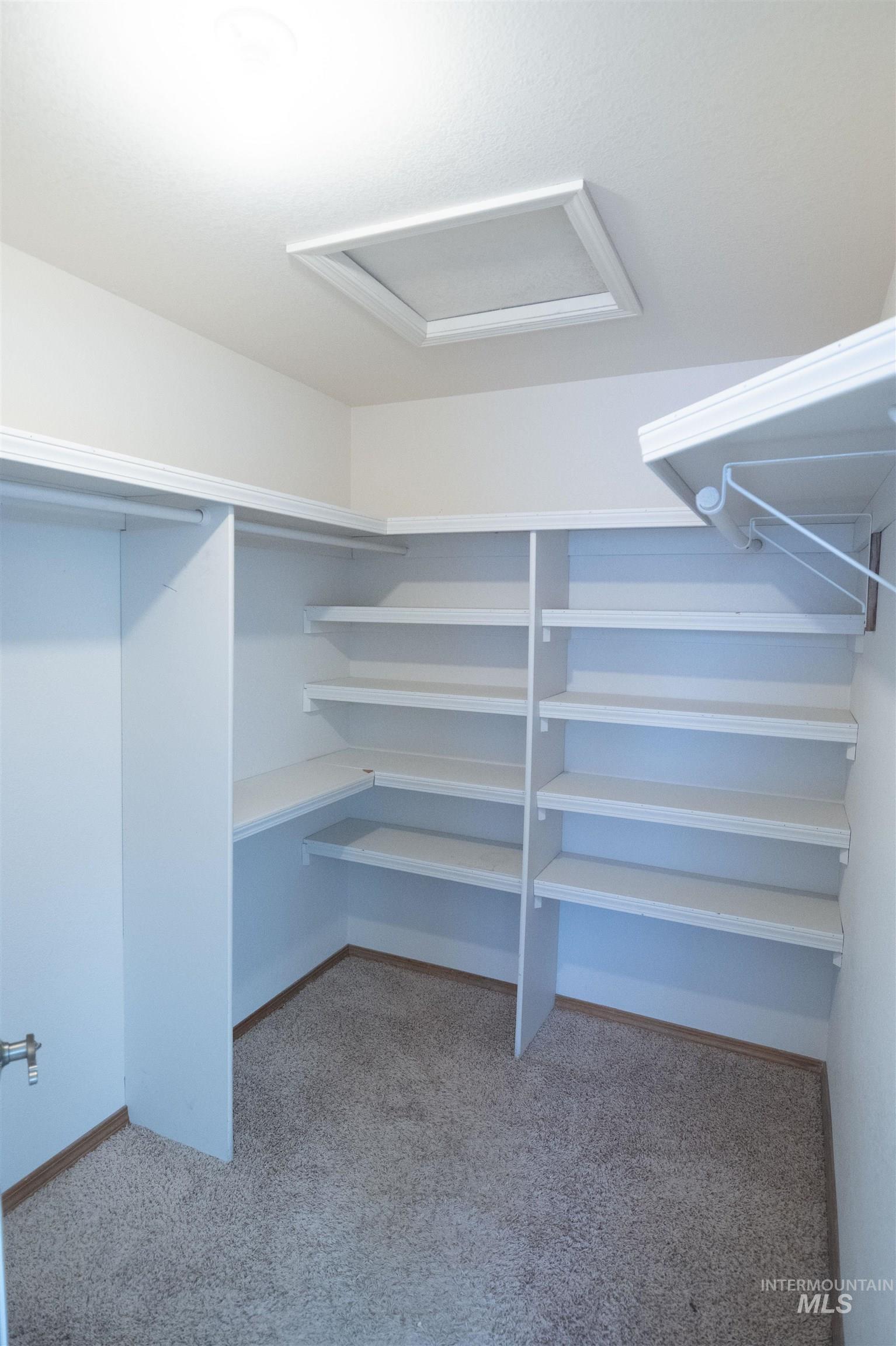 1715 Queens Ct, Mountain Home, Idaho 83647, 4 Bedrooms, 2.5 Bathrooms, Residential For Sale, Price $430,000,MLS 98973539