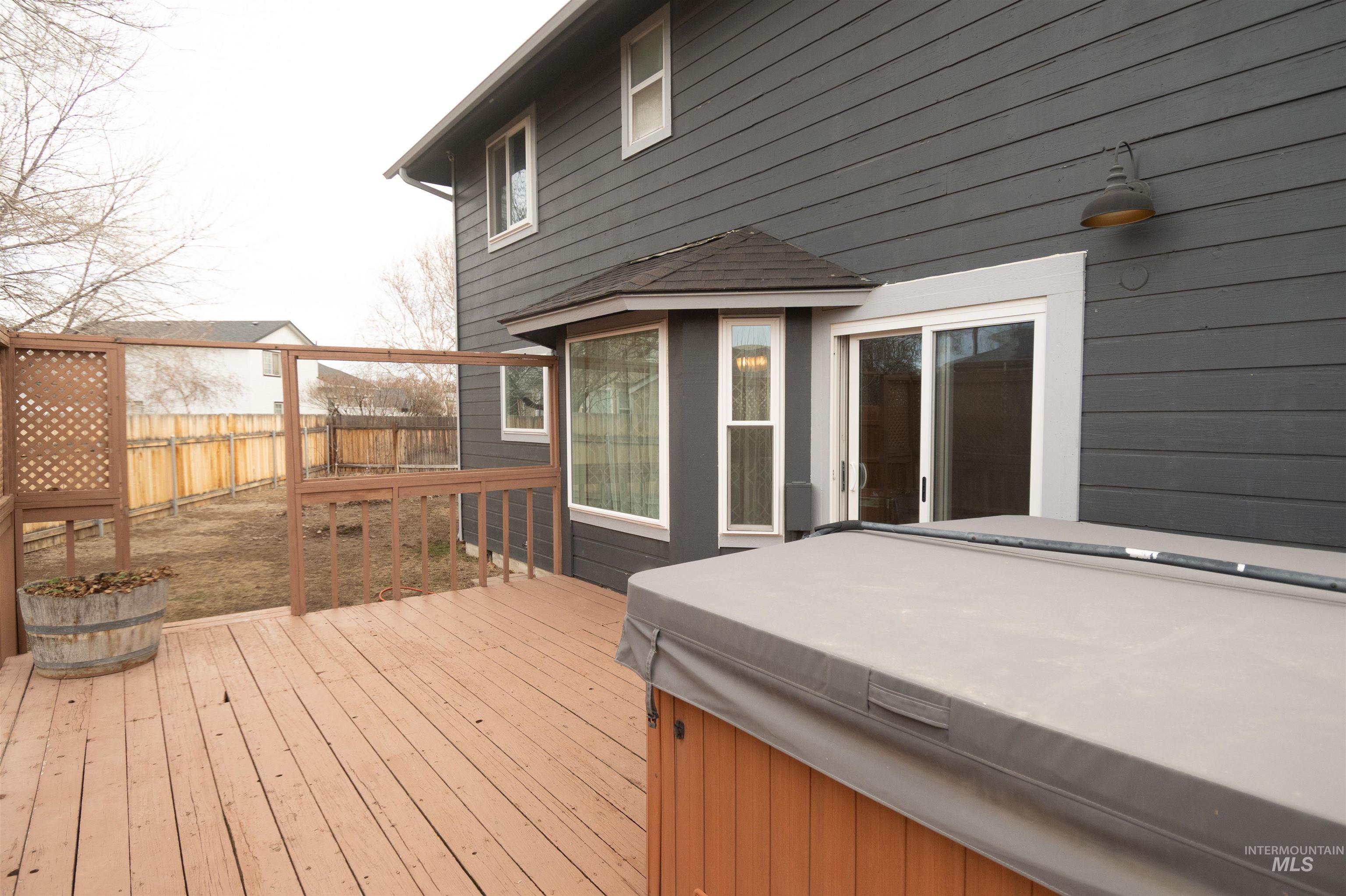 1715 Queens Ct, Mountain Home, Idaho 83647, 4 Bedrooms, 2.5 Bathrooms, Residential For Sale, Price $430,000,MLS 98973539