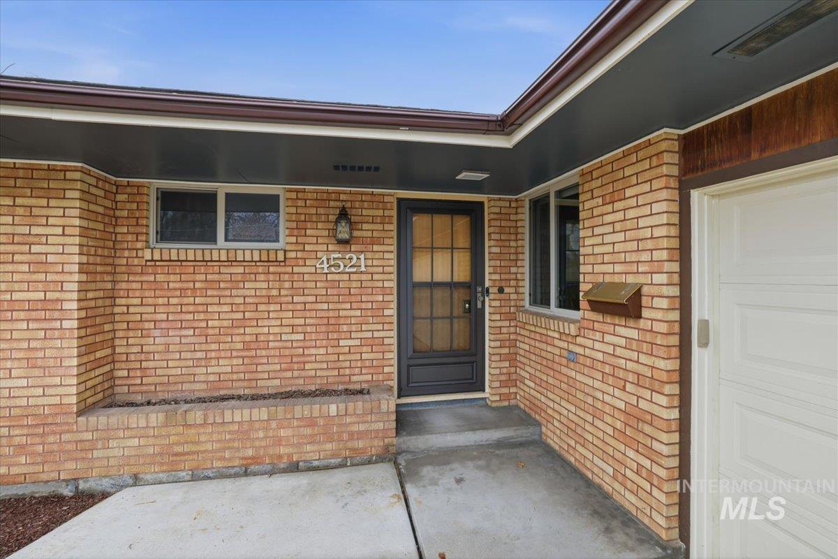 4521 W Kootenai St., Boise, Idaho 83705, 3 Bedrooms, 1.5 Bathrooms, Residential For Sale, Price $420,000,MLS 98973540