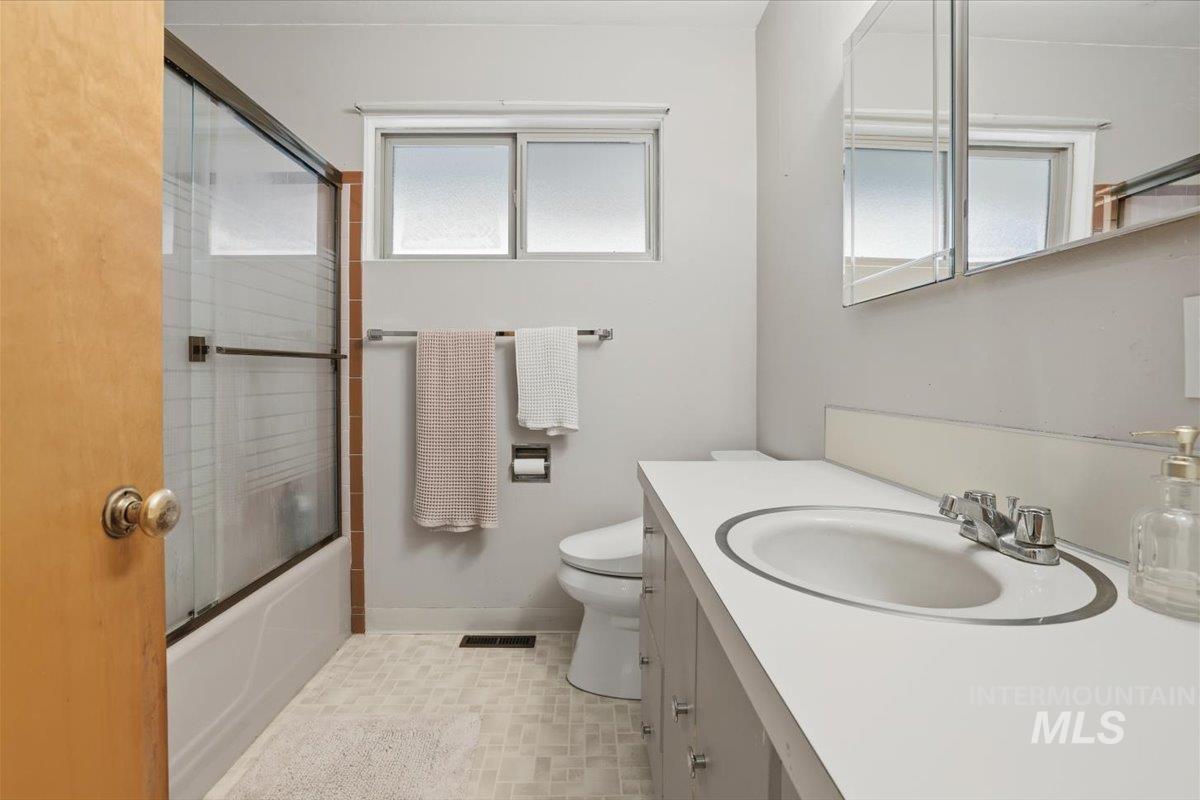 4521 W Kootenai St., Boise, Idaho 83705, 3 Bedrooms, 1.5 Bathrooms, Residential For Sale, Price $420,000,MLS 98973540