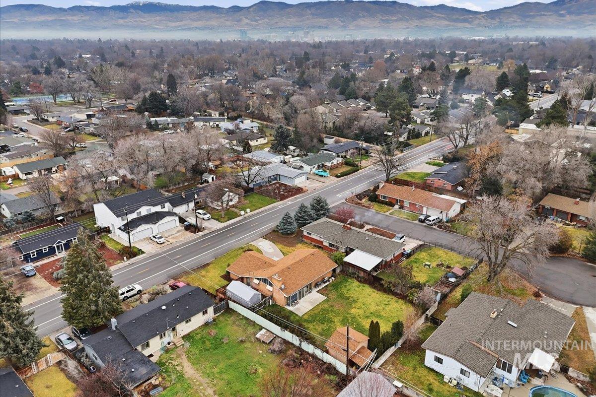 4521 W Kootenai St., Boise, Idaho 83705, 3 Bedrooms, 1.5 Bathrooms, Residential For Sale, Price $420,000,MLS 98973540