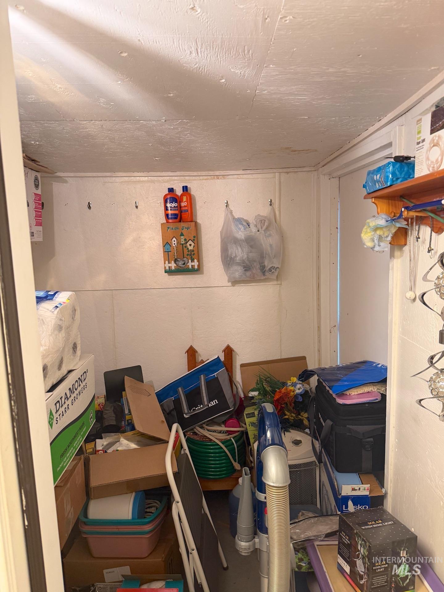 4325 Lenville Rd, Moscow, Idaho 83843, 3 Bedrooms, 1 Bathroom, Residential For Sale, Price $65,000,MLS 98973542