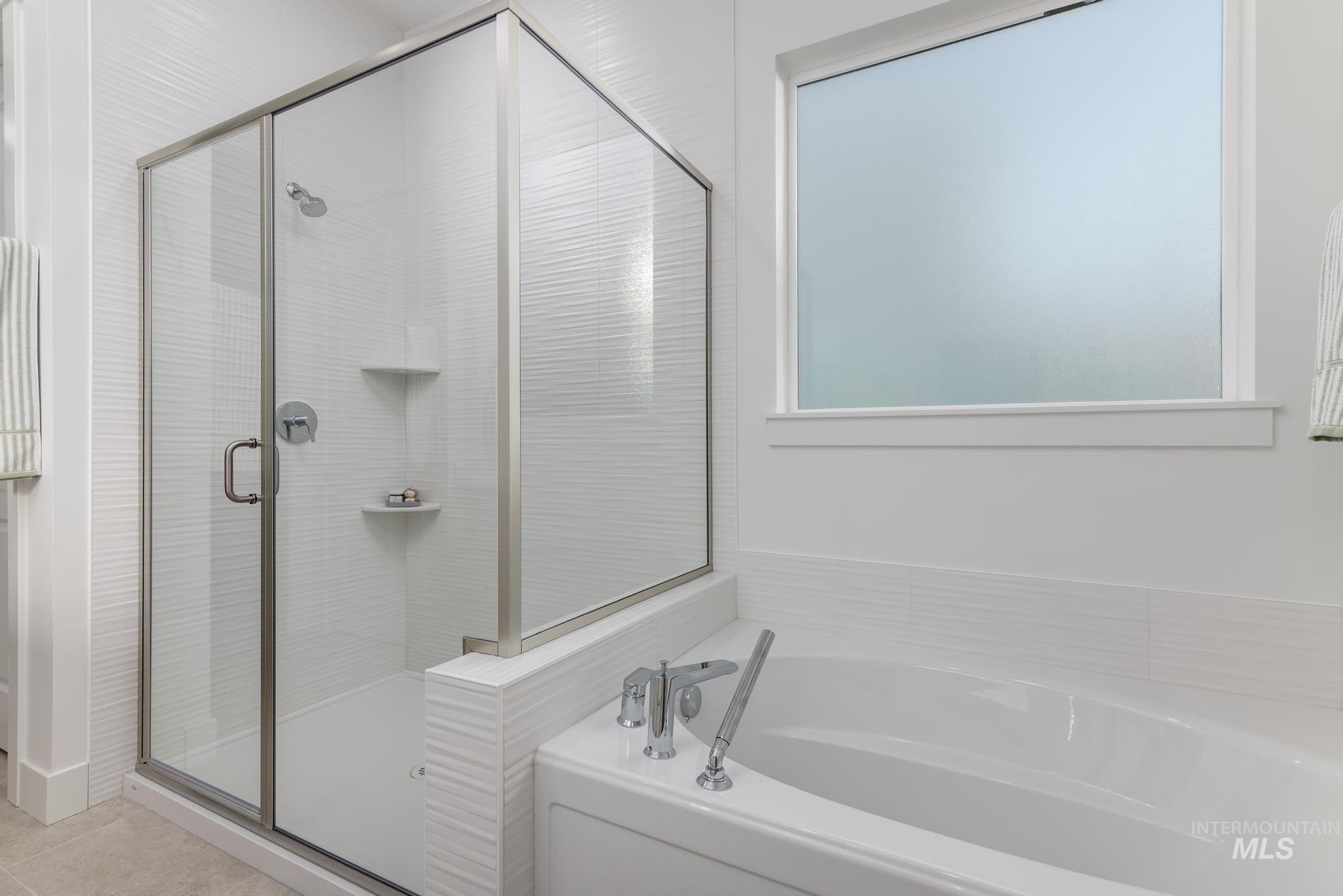 9089 W Moonglade St, Star, Idaho 83669, 3 Bedrooms, 2.5 Bathrooms, Residential For Sale, Price $639,000,MLS 98973544