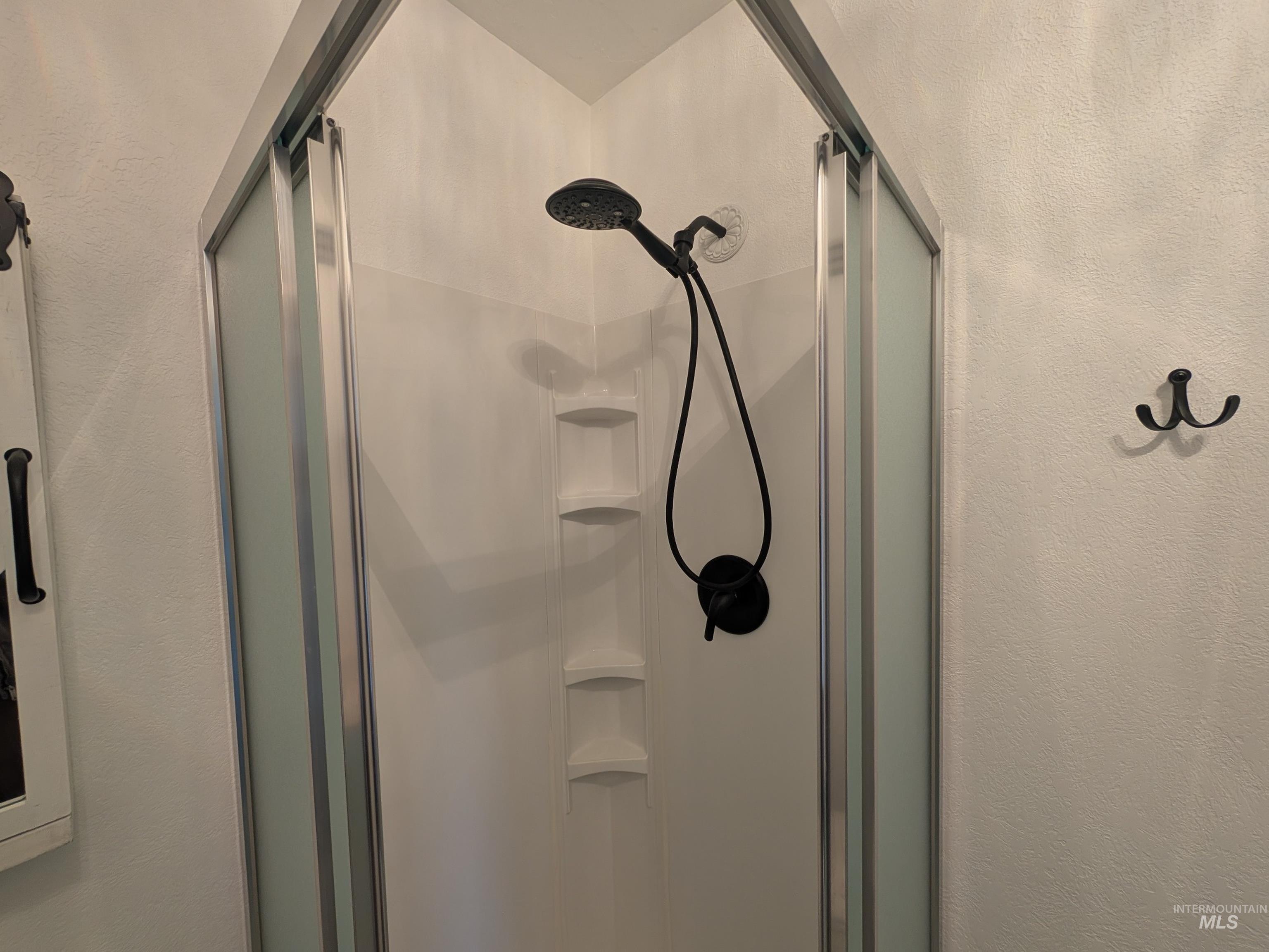 1330 Birch Avenue, Lewiston, Idaho 83501-5720, 2 Bedrooms, 2 Bathrooms, Residential For Sale, Price $424,000,MLS 98973546