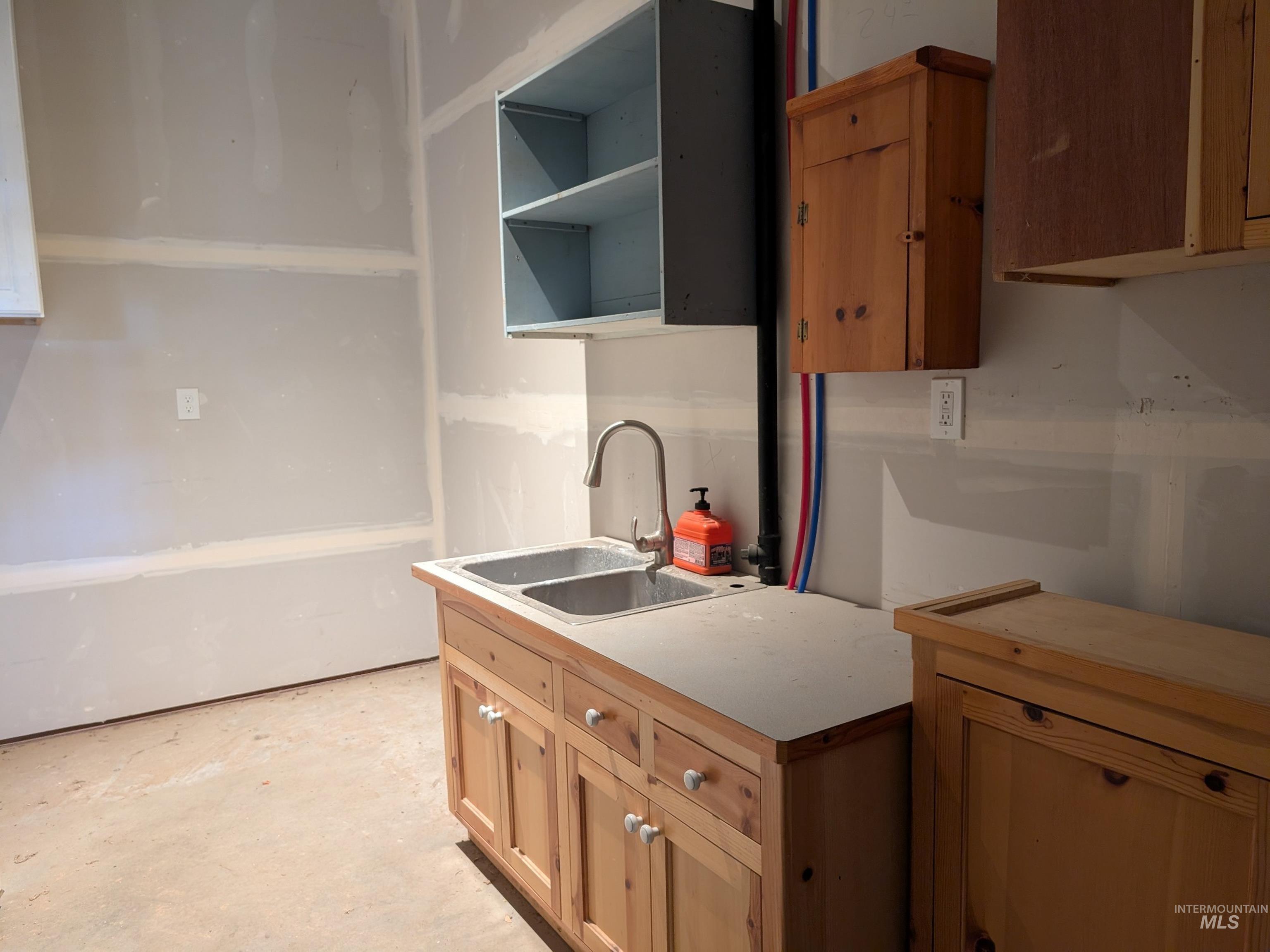 1330 Birch Avenue, Lewiston, Idaho 83501-5720, 2 Bedrooms, 2 Bathrooms, Residential For Sale, Price $424,000,MLS 98973546