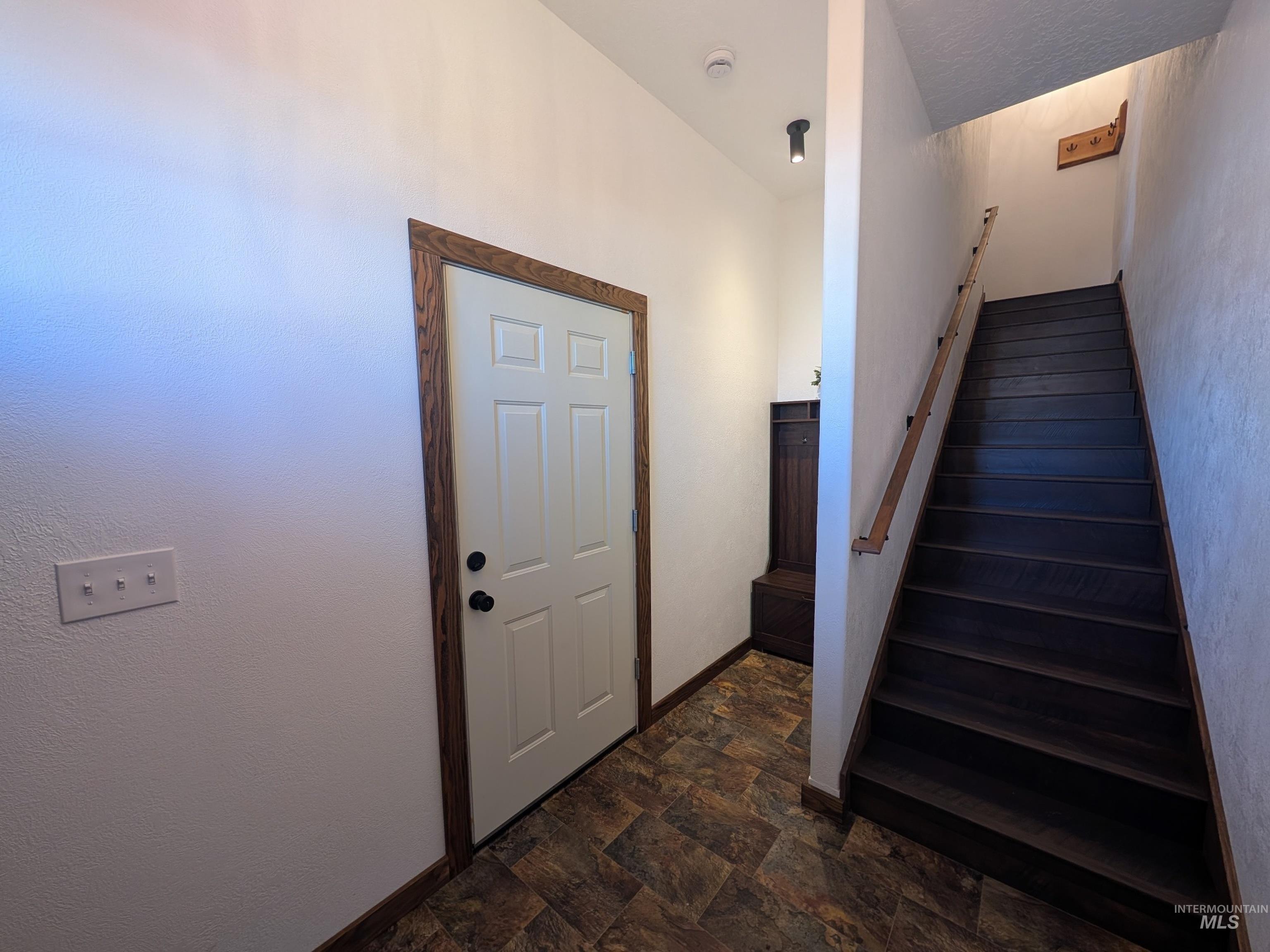 1330 Birch Avenue, Lewiston, Idaho 83501-5720, 2 Bedrooms, 2 Bathrooms, Residential For Sale, Price $424,000,MLS 98973546