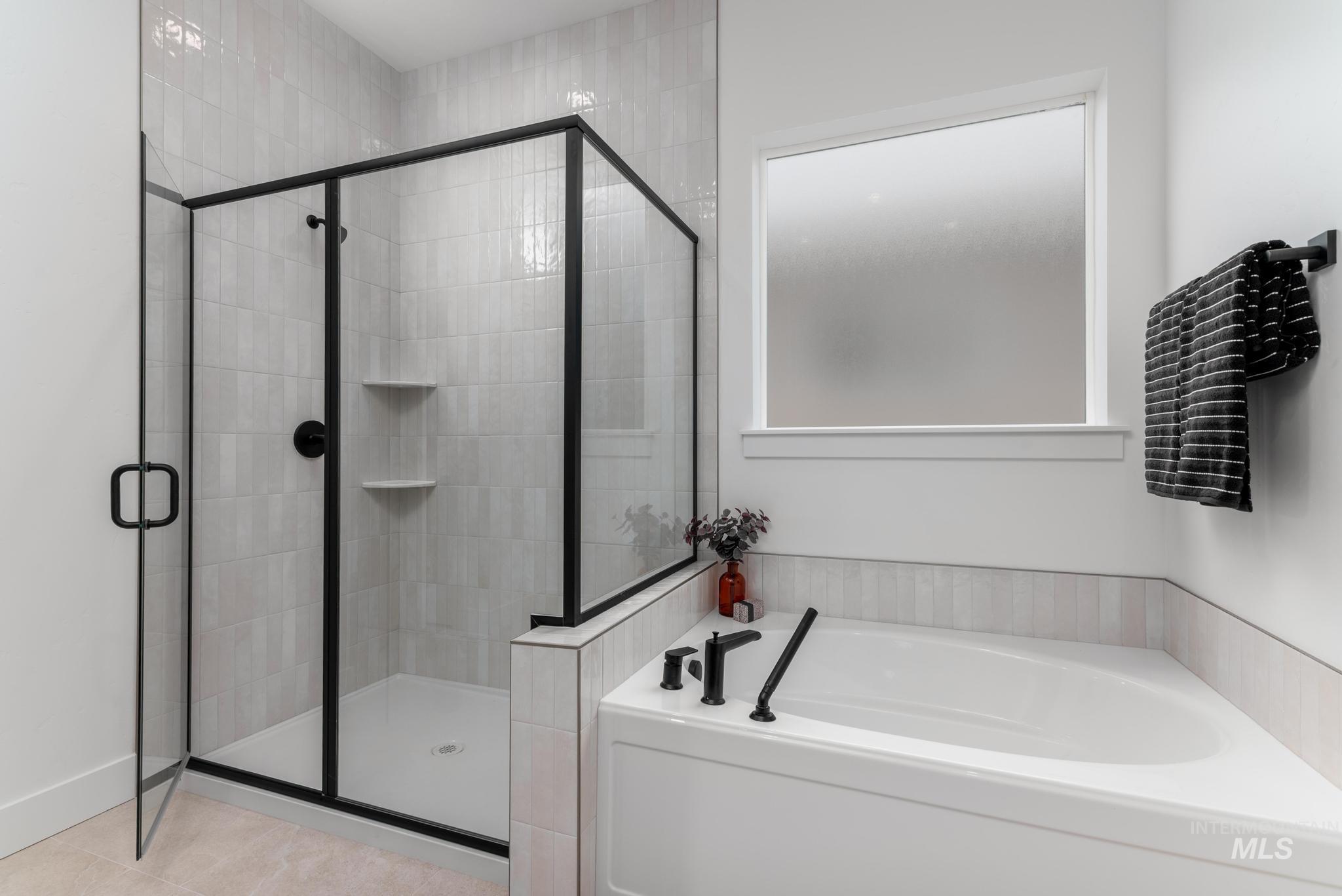 9012 W Purple Martin St, Star, Idaho 83669, 4 Bedrooms, 3 Bathrooms, Residential For Sale, Price $689,000,MLS 98973550