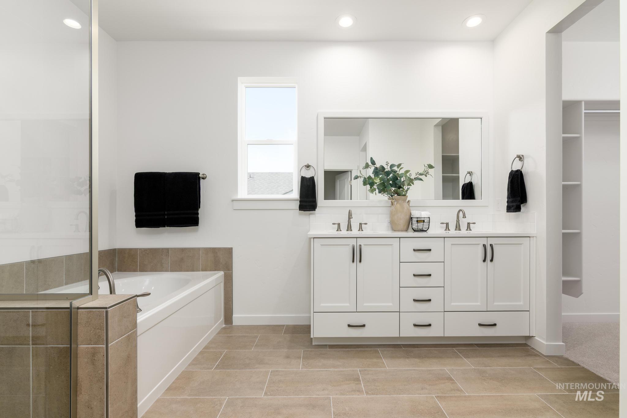 1250 W Osceola St, Middleton, Idaho 83644, 5 Bedrooms, 4 Bathrooms, Residential For Sale, Price $599,000,MLS 98973553