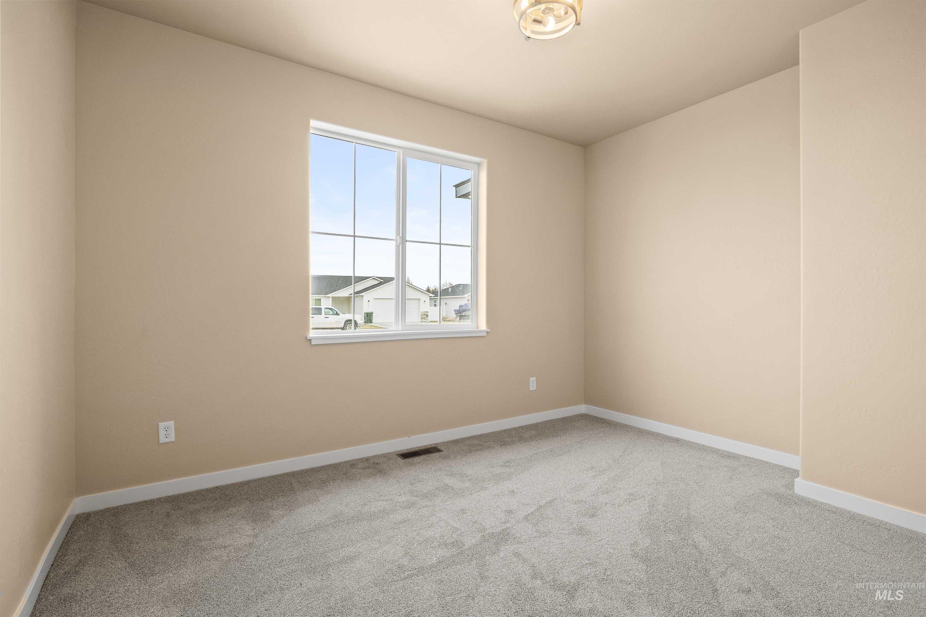 603 Manning circle, Paul, Idaho 83347, 4 Bedrooms, 2 Bathrooms, Residential For Sale, Price $428,000,MLS 98973554