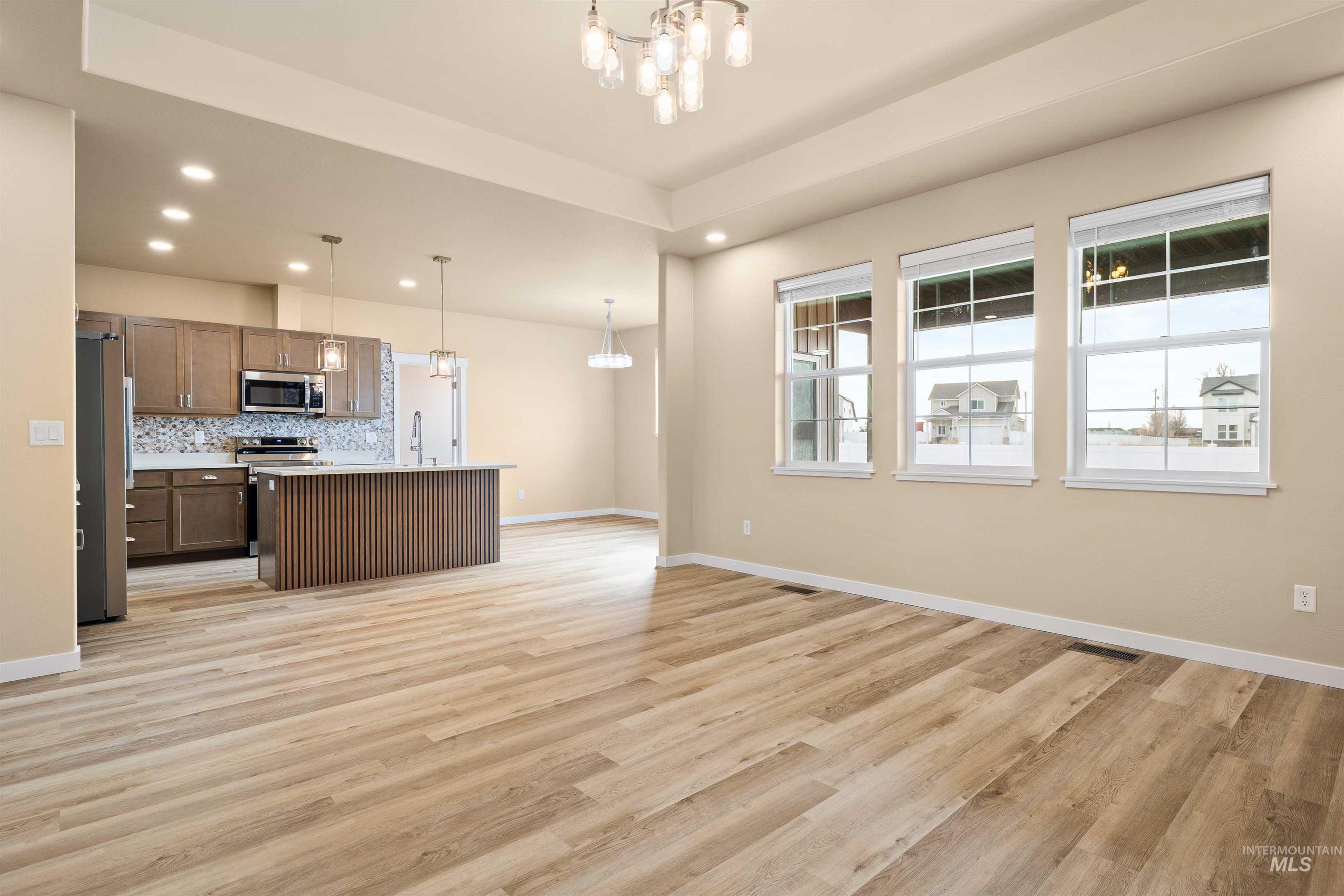 603 Manning circle, Paul, Idaho 83347, 4 Bedrooms, 2 Bathrooms, Residential For Sale, Price $428,000,MLS 98973554