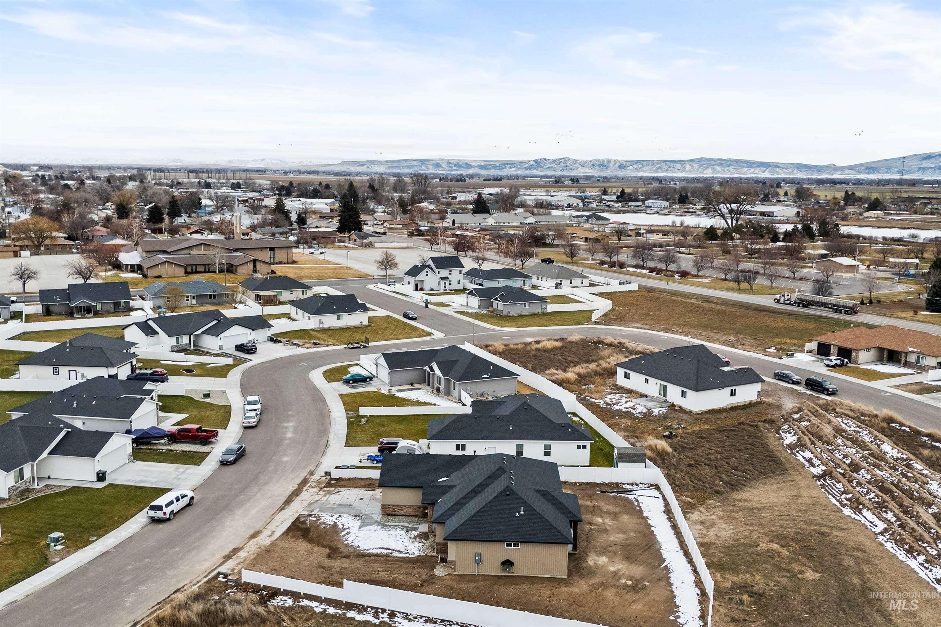 603 Manning circle, Paul, Idaho 83347, 4 Bedrooms, 2 Bathrooms, Residential For Sale, Price $428,000,MLS 98973554