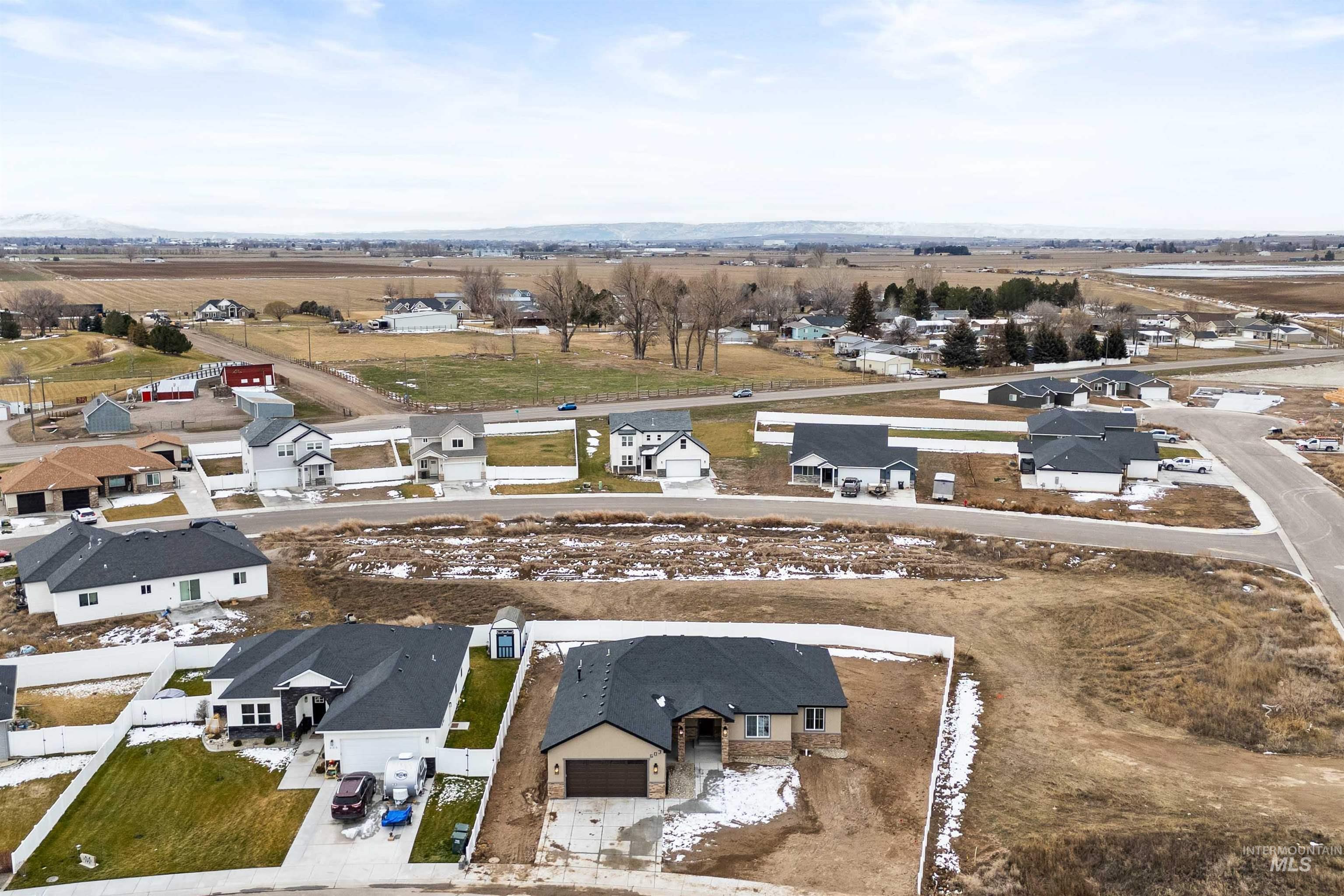 603 Manning circle, Paul, Idaho 83347, 4 Bedrooms, 2 Bathrooms, Residential For Sale, Price $428,000,MLS 98973554