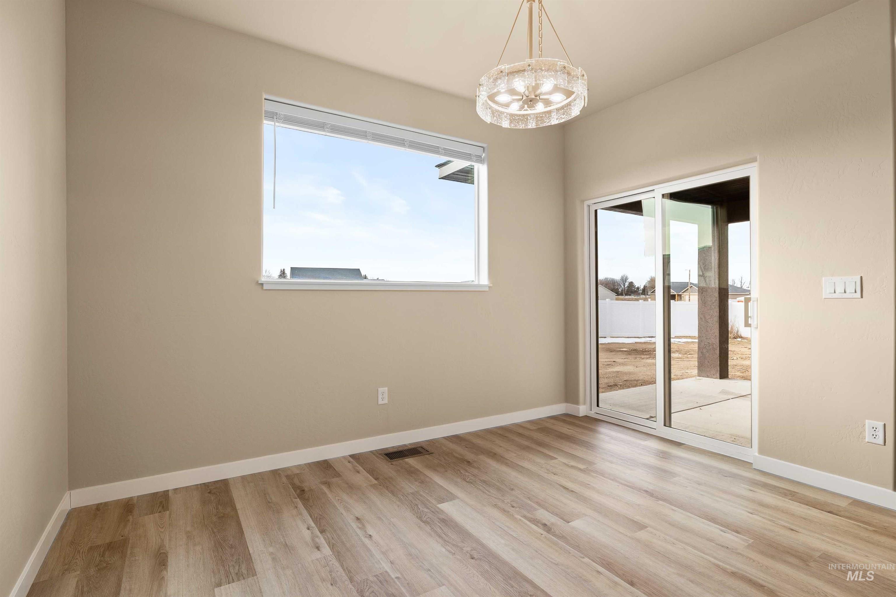 603 Manning circle, Paul, Idaho 83347, 4 Bedrooms, 2 Bathrooms, Residential For Sale, Price $428,000,MLS 98973554