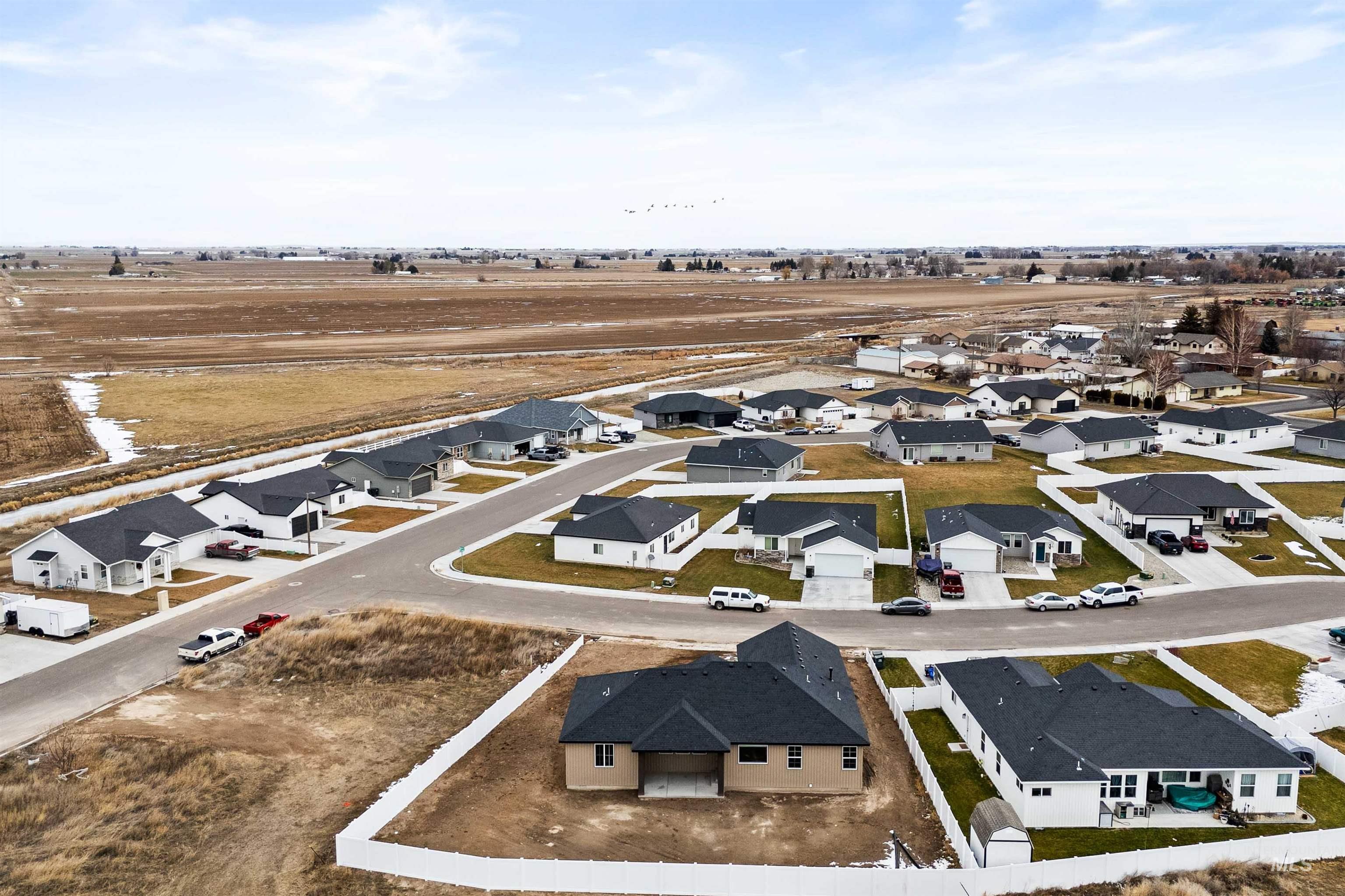 603 Manning circle, Paul, Idaho 83347, 4 Bedrooms, 2 Bathrooms, Residential For Sale, Price $428,000,MLS 98973554