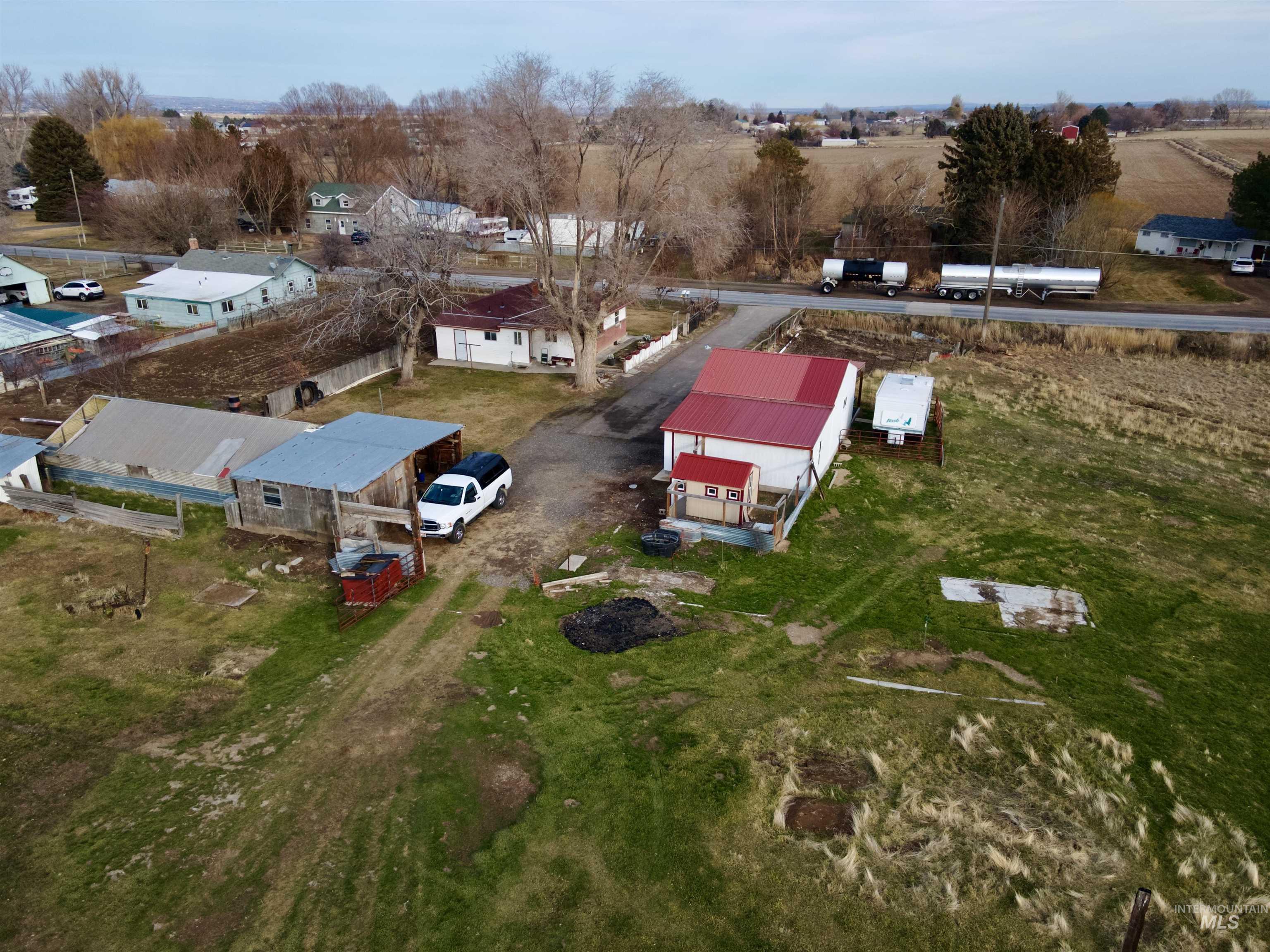 3989 N 2250 E, Filer, Idaho 83328, 3 Bedrooms, 2 Bathrooms, Residential For Sale, Price $537,000,MLS 98973556