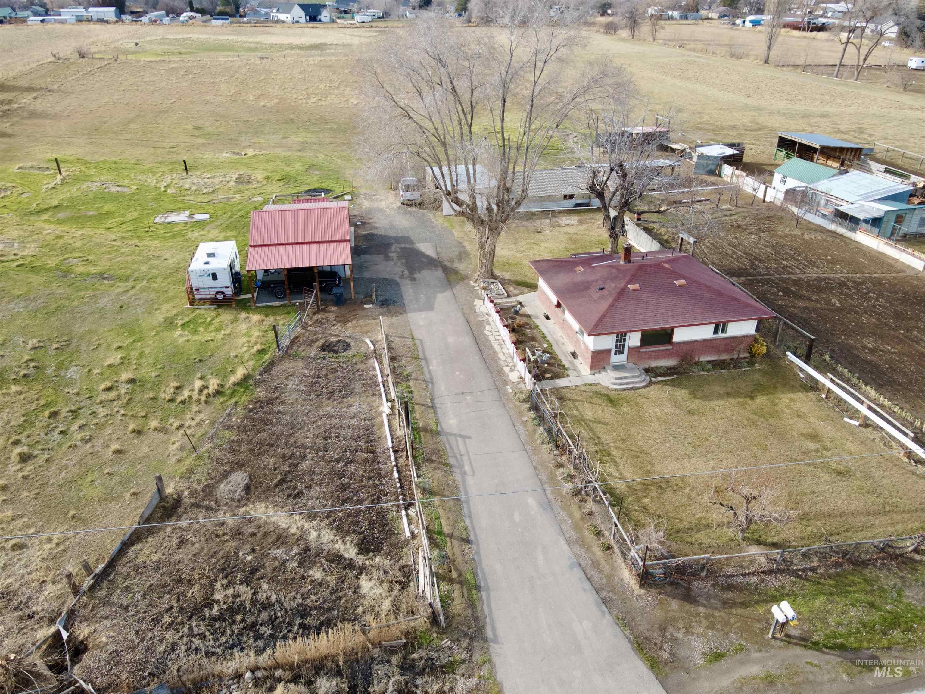 3989 N 2250 E, Filer, Idaho 83328, 3 Bedrooms, 2 Bathrooms, Residential For Sale, Price $537,000,MLS 98973556