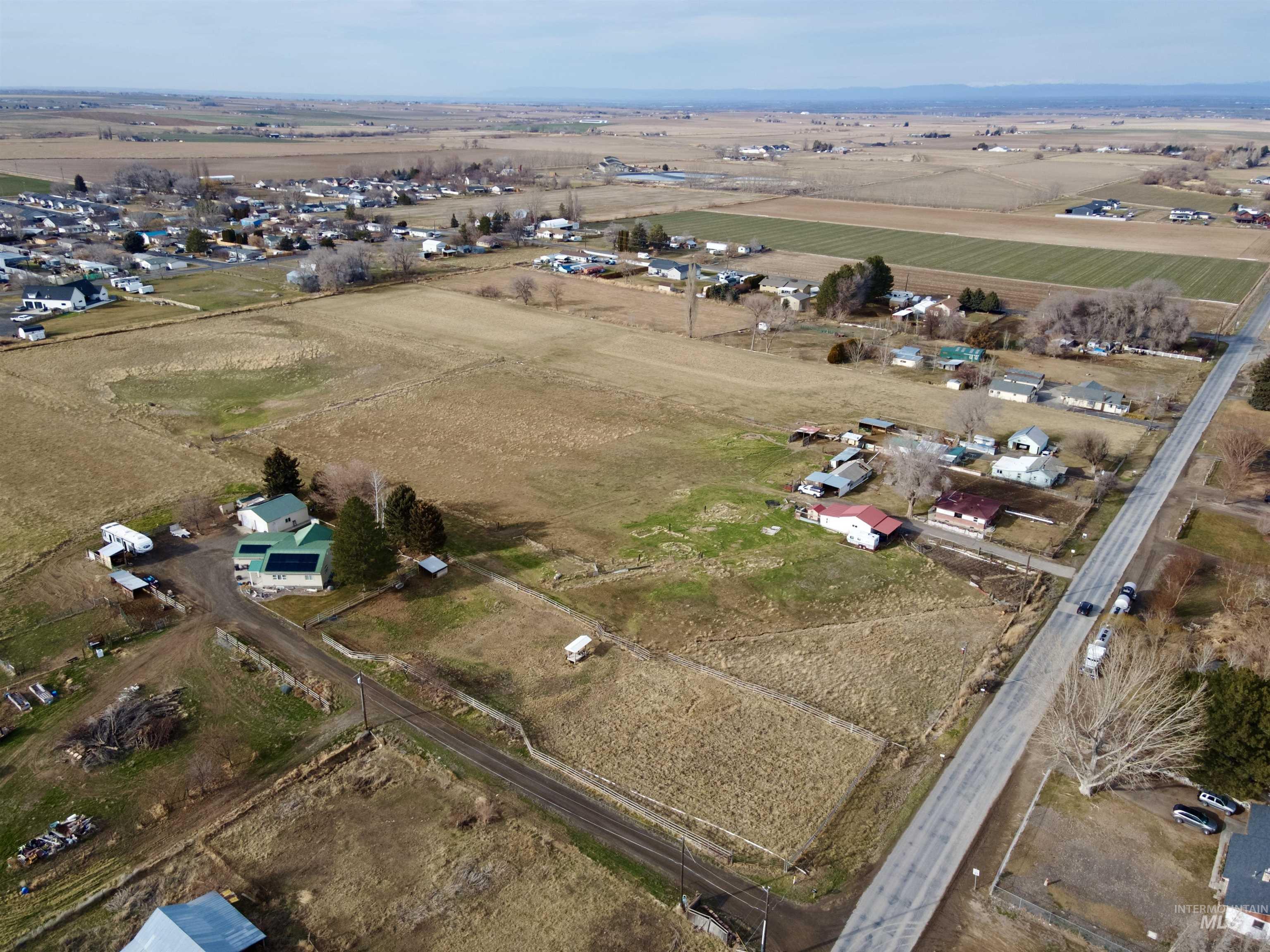 3989 N 2250 E, Filer, Idaho 83328, 3 Bedrooms, 2 Bathrooms, Residential For Sale, Price $537,000,MLS 98973556