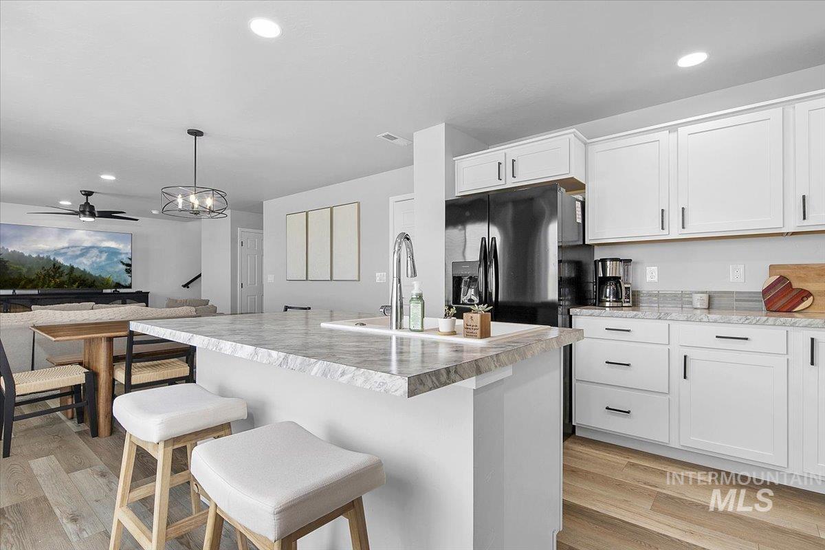 13520 Farwell St, Caldwell, Idaho 83607, 3 Bedrooms, 2.5 Bathrooms, Residential For Sale, Price $386,900,MLS 98973557