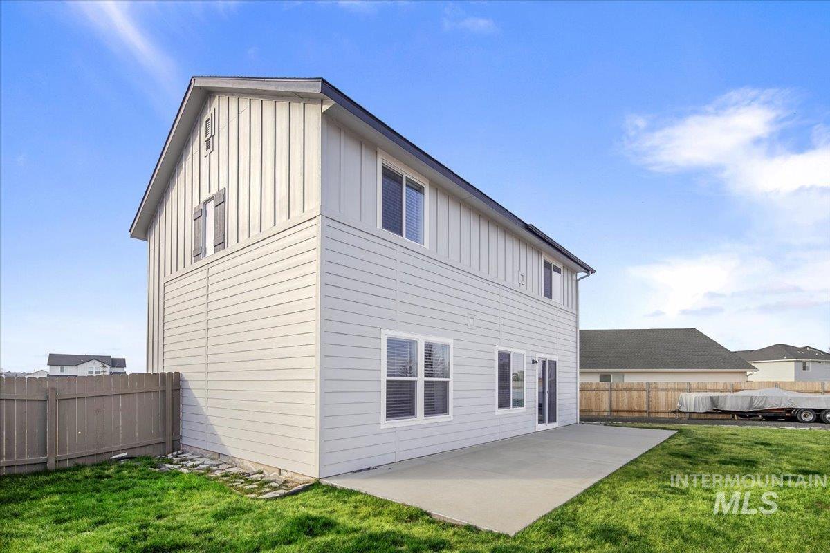 13520 Farwell St, Caldwell, Idaho 83607, 3 Bedrooms, 2.5 Bathrooms, Residential For Sale, Price $386,900,MLS 98973557