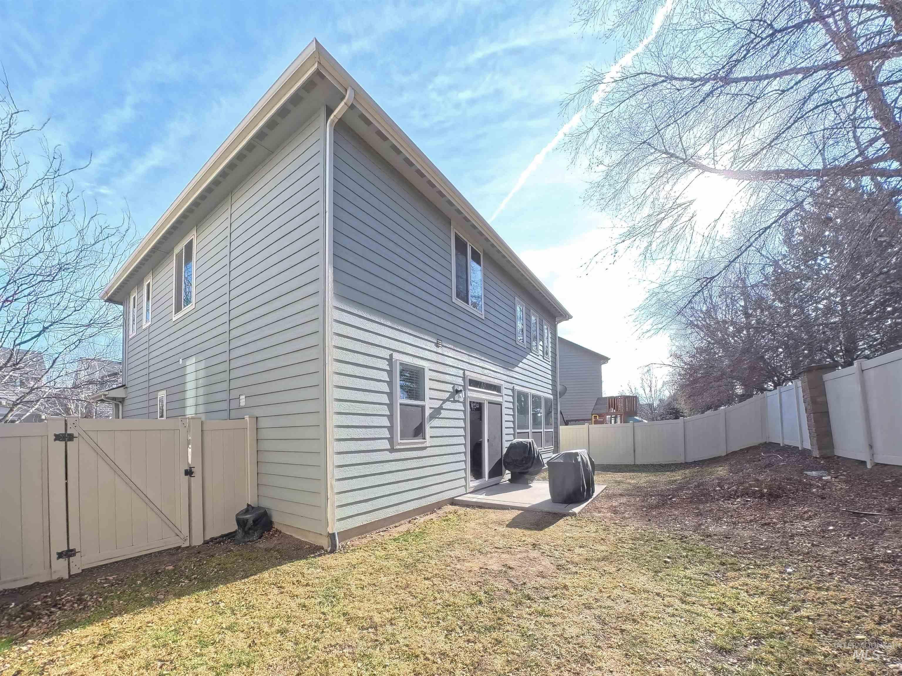 347 S Truss Lane, Meridian, Idaho 83642, 3 Bedrooms, 2.5 Bathrooms, Residential For Sale, Price $485,000,MLS 98973559