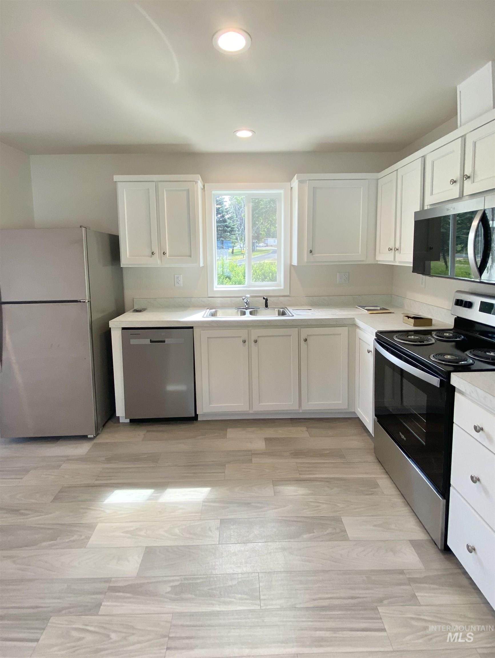 1025 Eid Rd #6, Moscow, Idaho 83843, 2 Bedrooms, 1 Bathroom, Residential For Sale, Price $92,499,MLS 98973562