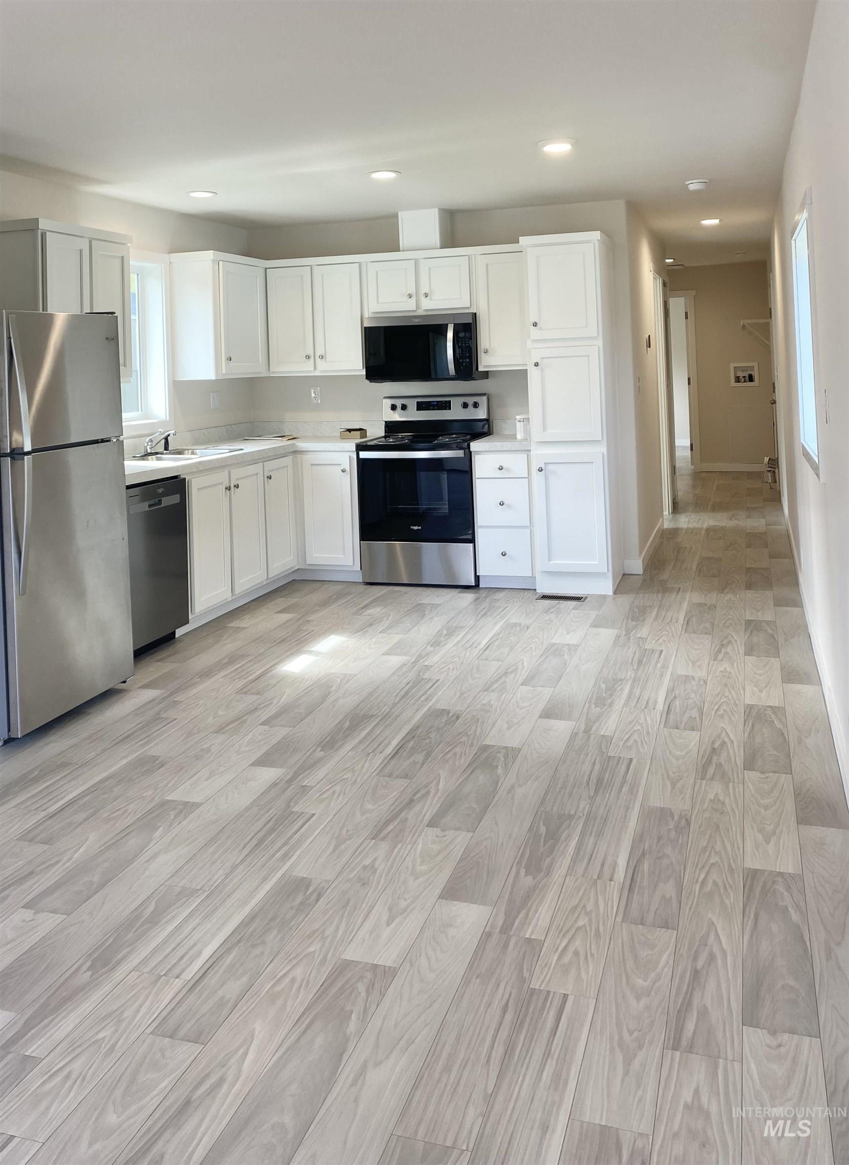 1025 Eid Rd #6, Moscow, Idaho 83843, 2 Bedrooms, 1 Bathroom, Residential For Sale, Price $92,499,MLS 98973562