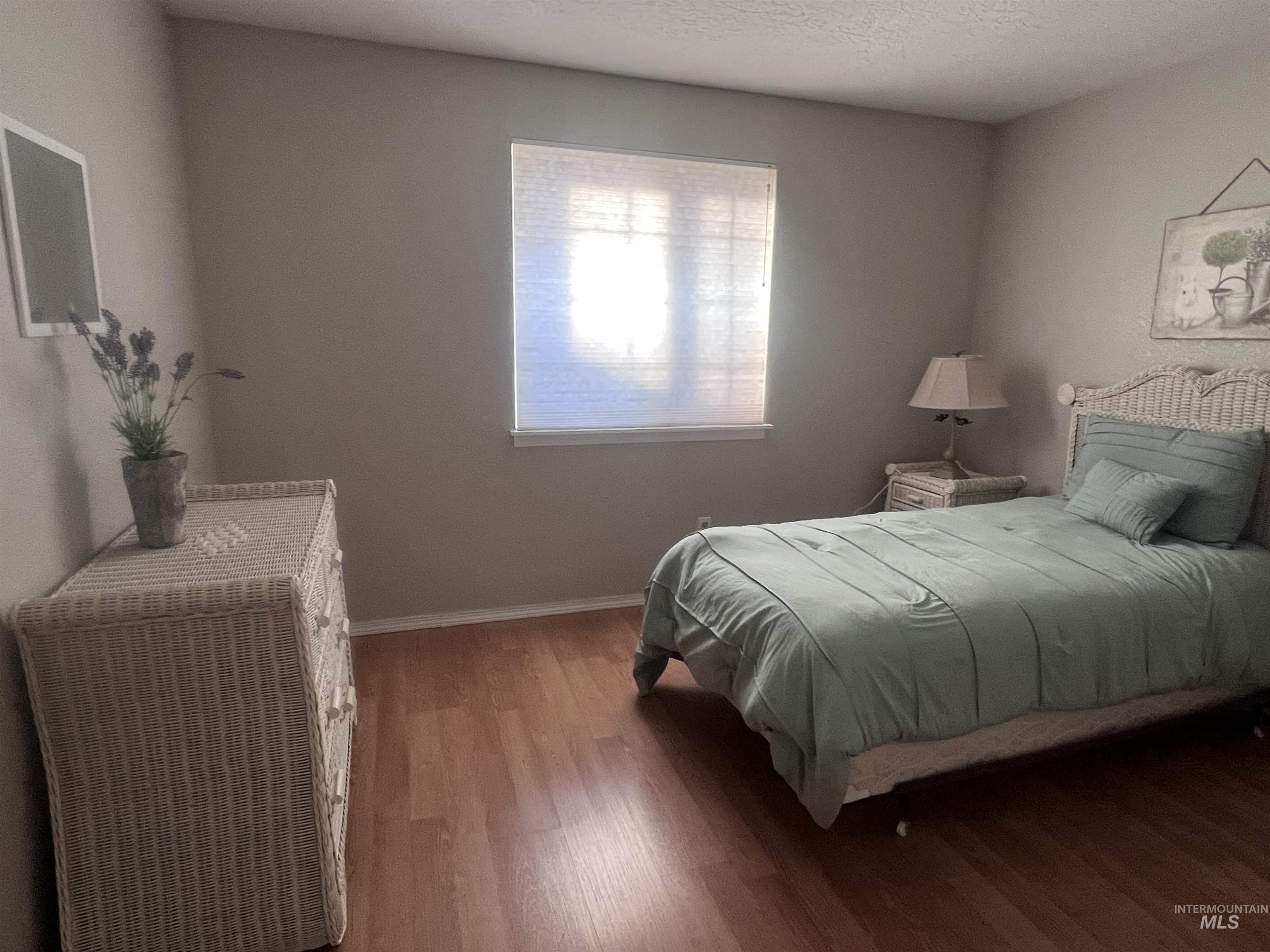 6452 W Douglas, Boise, Idaho 83704-9229, 2 Bedrooms, 1 Bathroom, Residential For Sale, Price $289,900,MLS 98973564