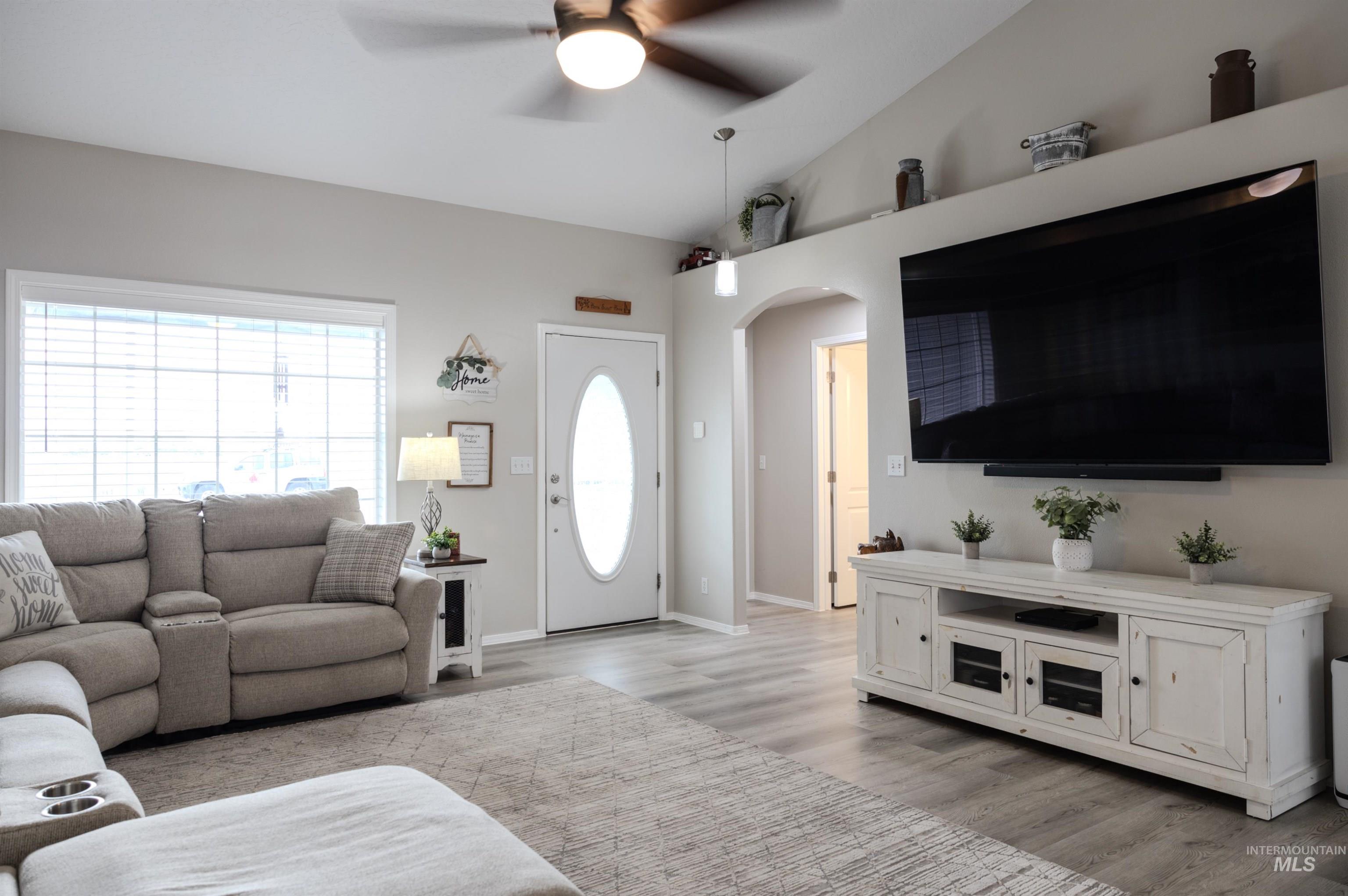 805 W 1st Street, Fruitland, Idaho 83619, 4 Bedrooms, 2 Bathrooms, Residential For Sale, Price $599,997, 98973565