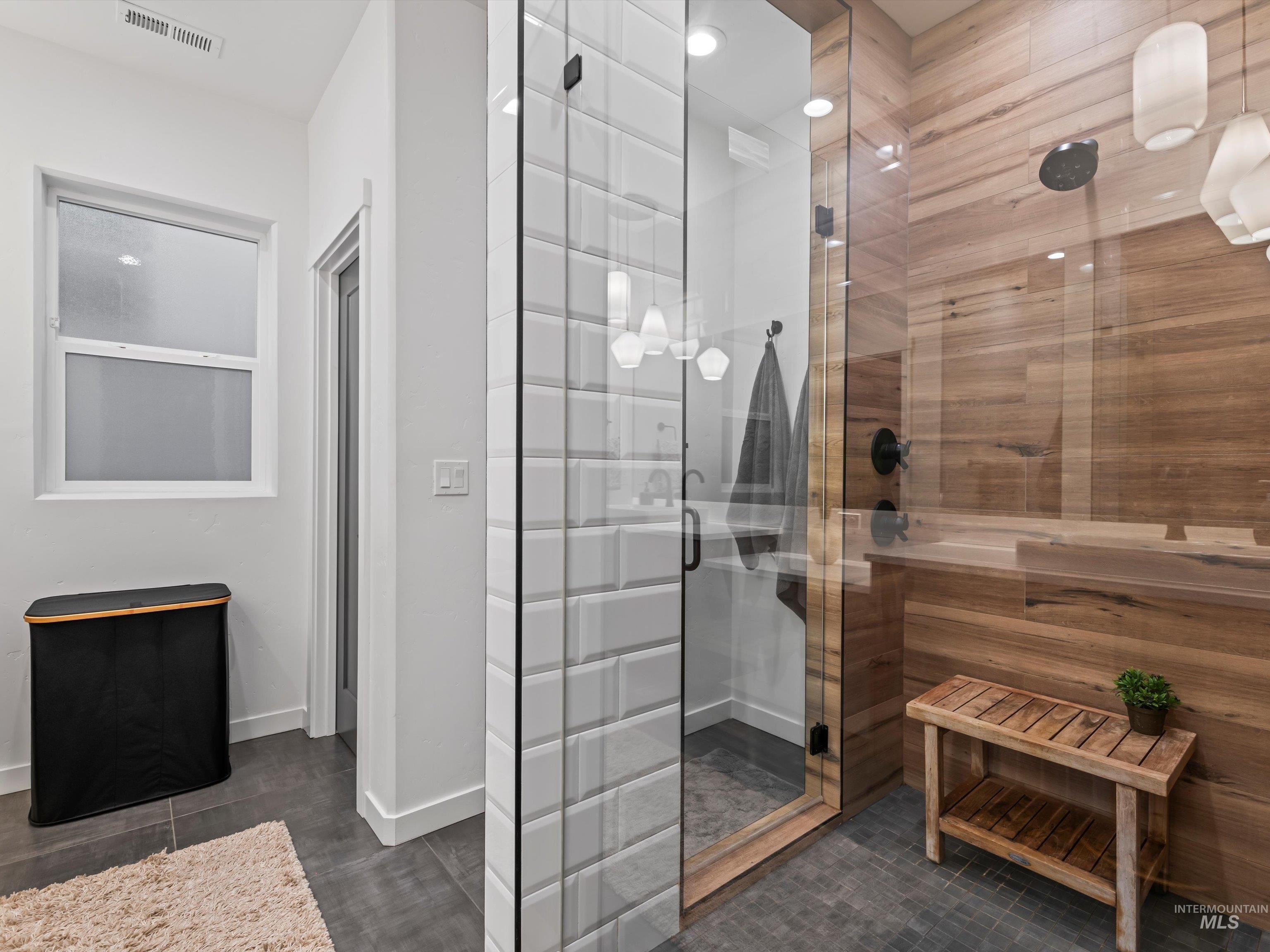 1251 E Echelon Ridge Lane, Boise, Idaho 83716, 3 Bedrooms, 2.5 Bathrooms, Rental For Rent, Price $3,000,MLS 98973566