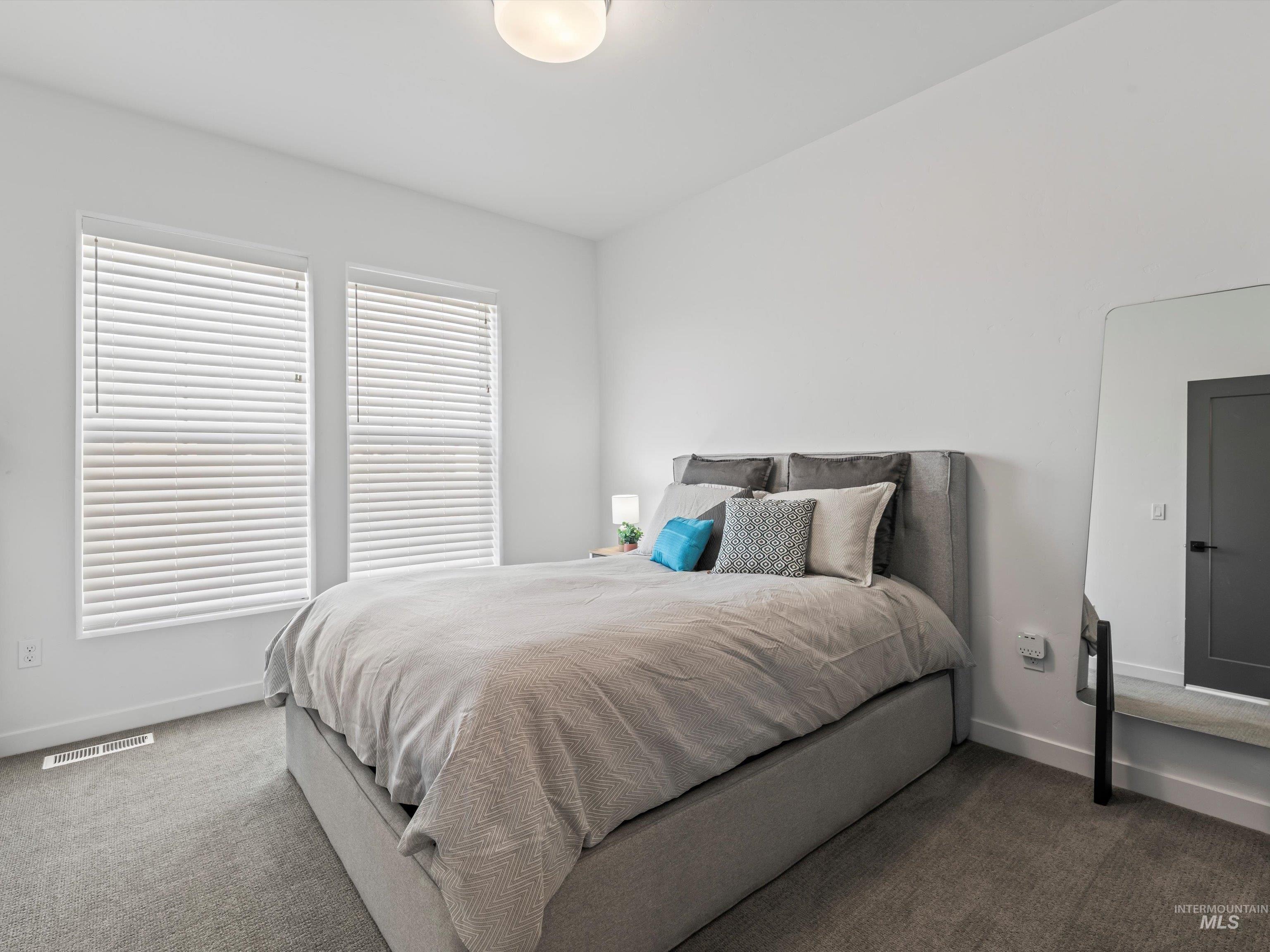 1251 E Echelon Ridge Lane, Boise, Idaho 83716, 3 Bedrooms, 2.5 Bathrooms, Rental For Rent, Price $3,000,MLS 98973566