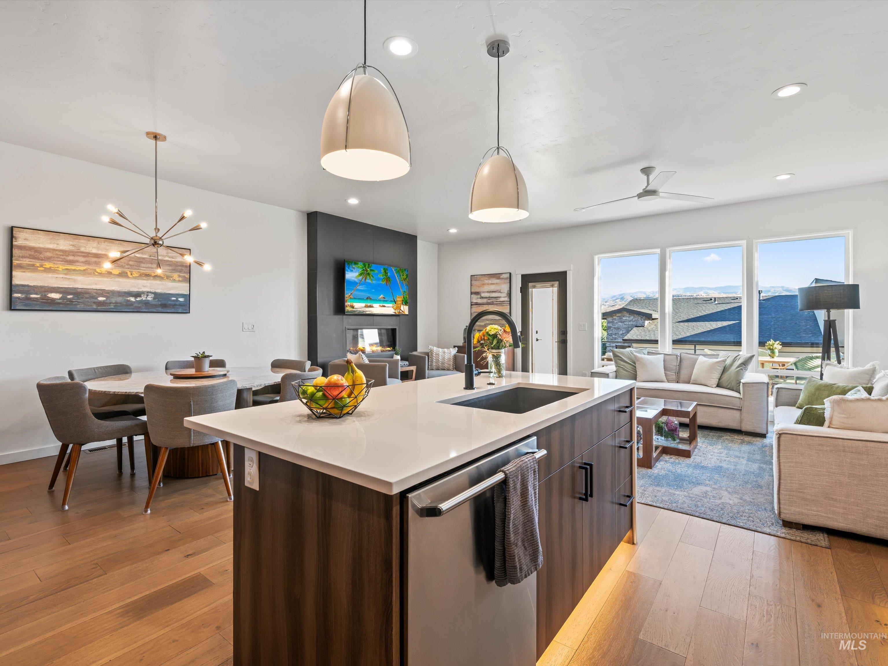 1251 E Echelon Ridge Lane, Boise, Idaho 83716, 3 Bedrooms, 2.5 Bathrooms, Rental For Rent, Price $3,000,MLS 98973566