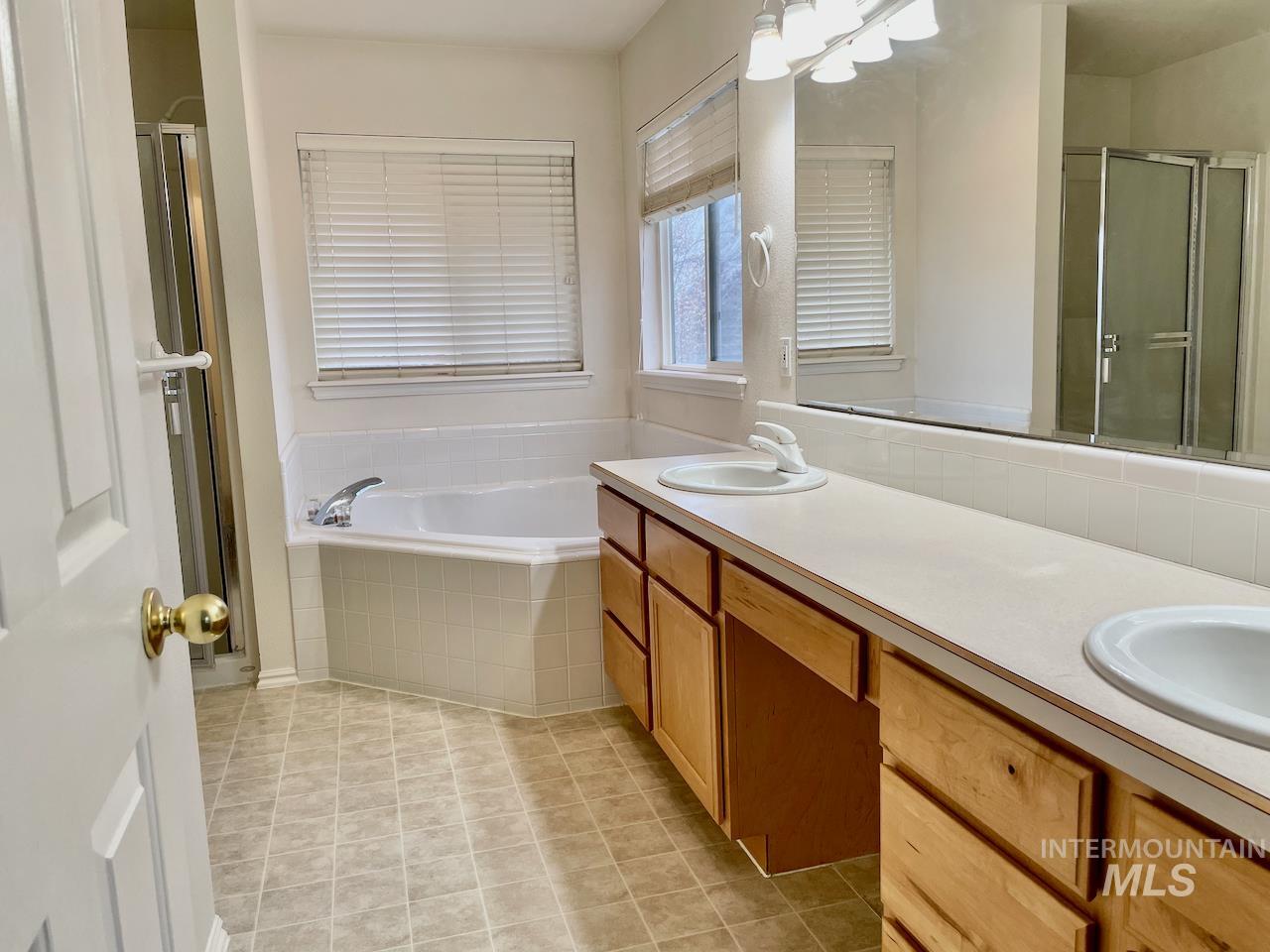 2531 S Georgetown Pl, Boise, Idaho 83709, 5 Bedrooms, 3 Bathrooms, Residential For Sale, Price $634,900,MLS 98973573