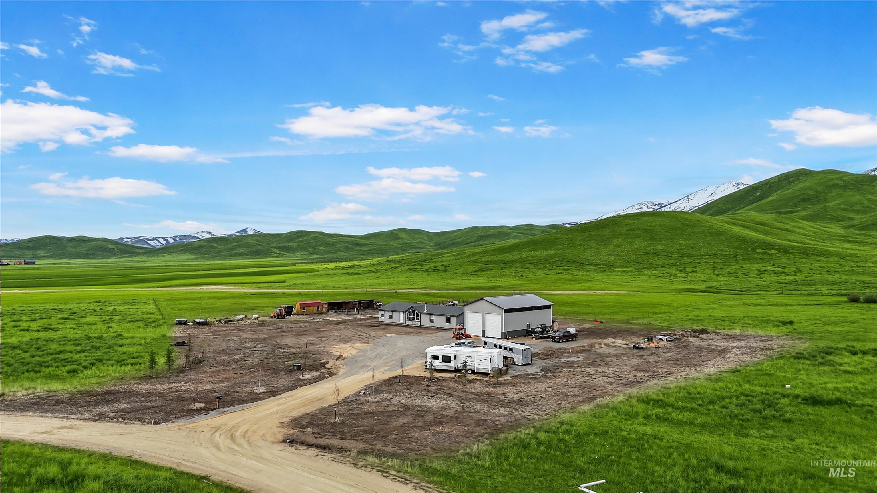 161 W Horseshoe Loop, Fairfield, Idaho 83327, 3 Bedrooms, 2 Bathrooms, Residential For Sale, Price $682,000,MLS 98973575