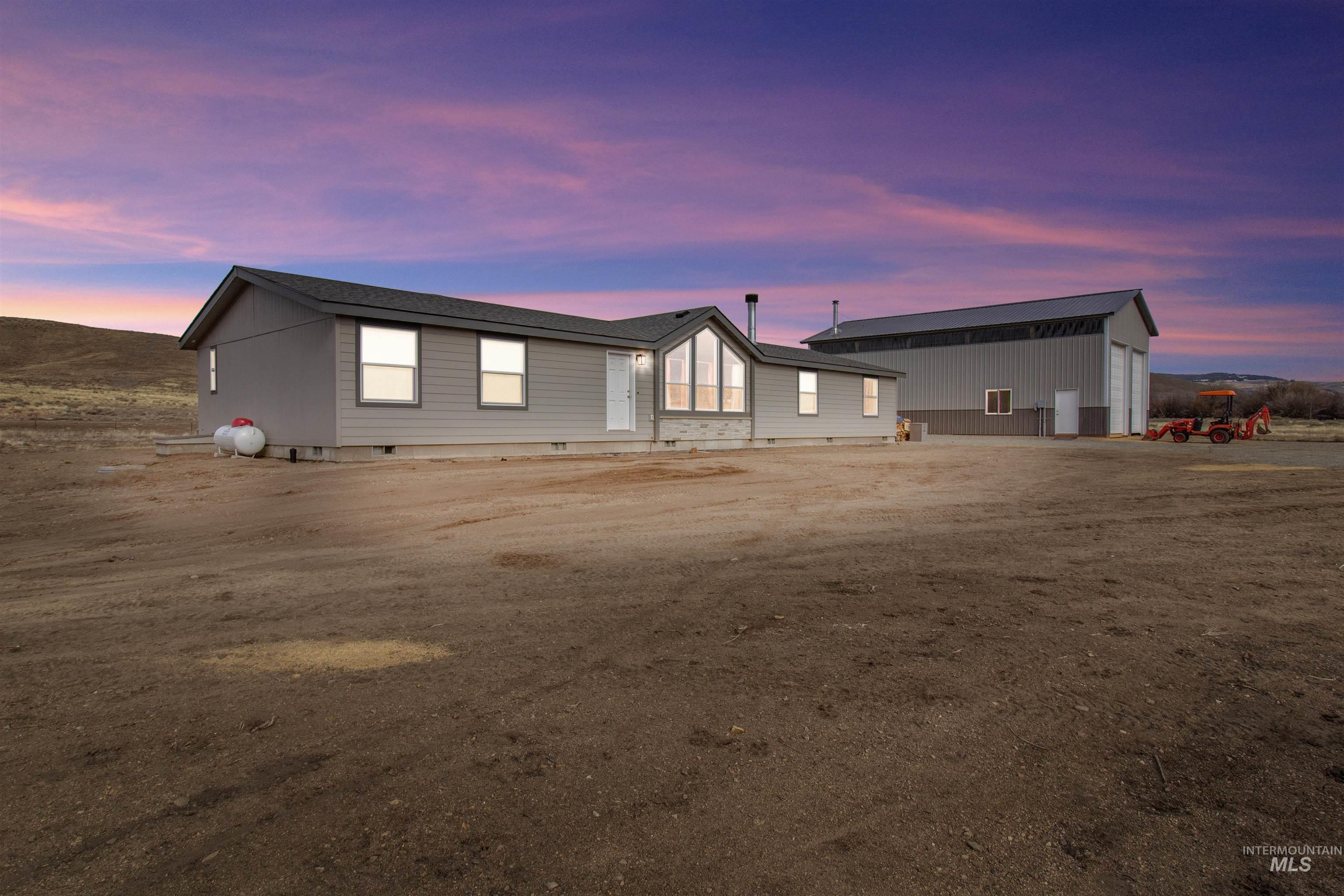 161 Horseshoe Loop, Fairfield, Idaho 83327, 3 Bedrooms, 2 Bathrooms, Residential For Sale, Price $695,000,MLS 98973575