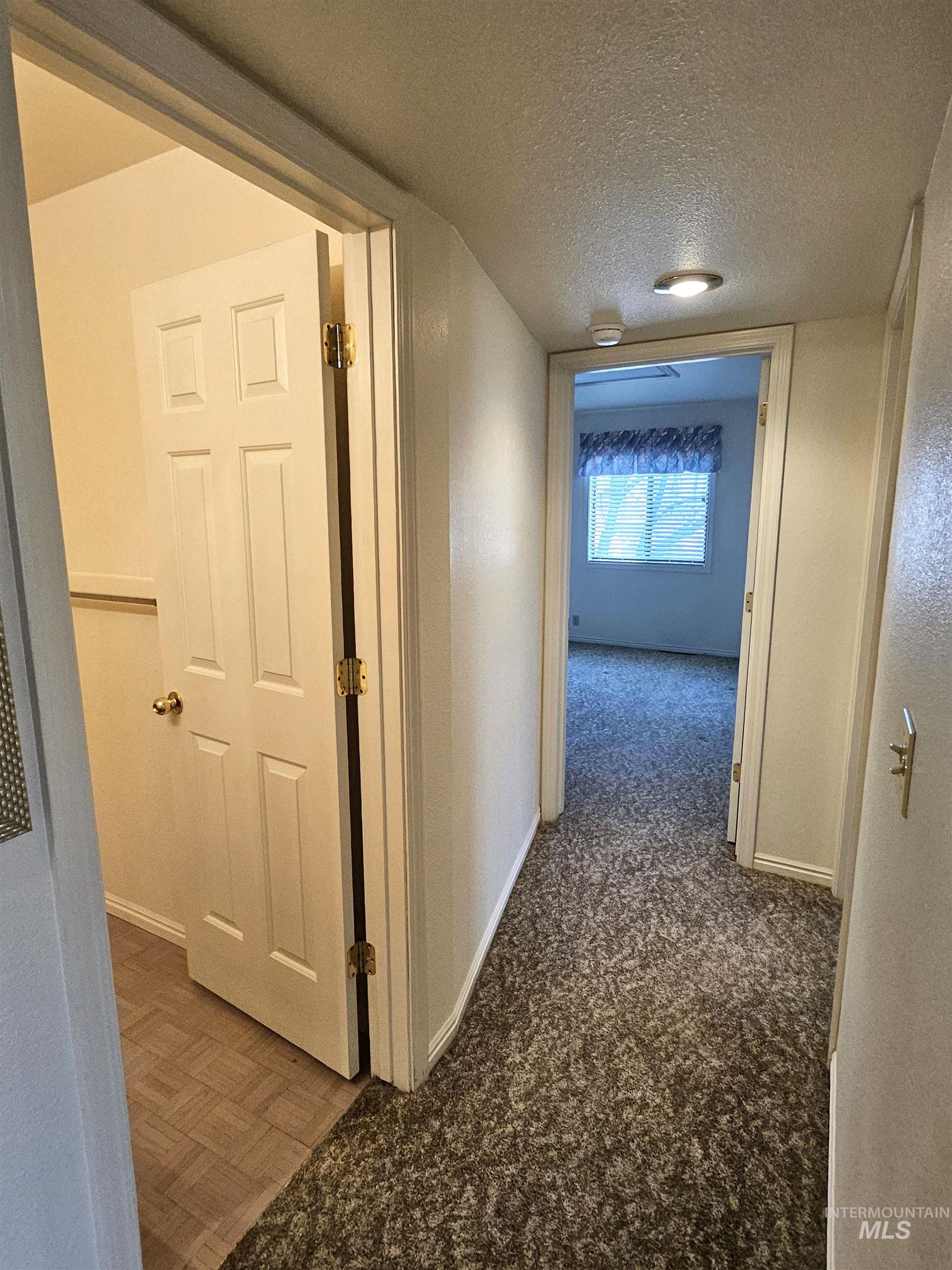 353 Elm St N, Twin Falls, Idaho 83301, 2 Bedrooms, 2 Bathrooms, Residential For Sale, Price $219,900,MLS 98973577