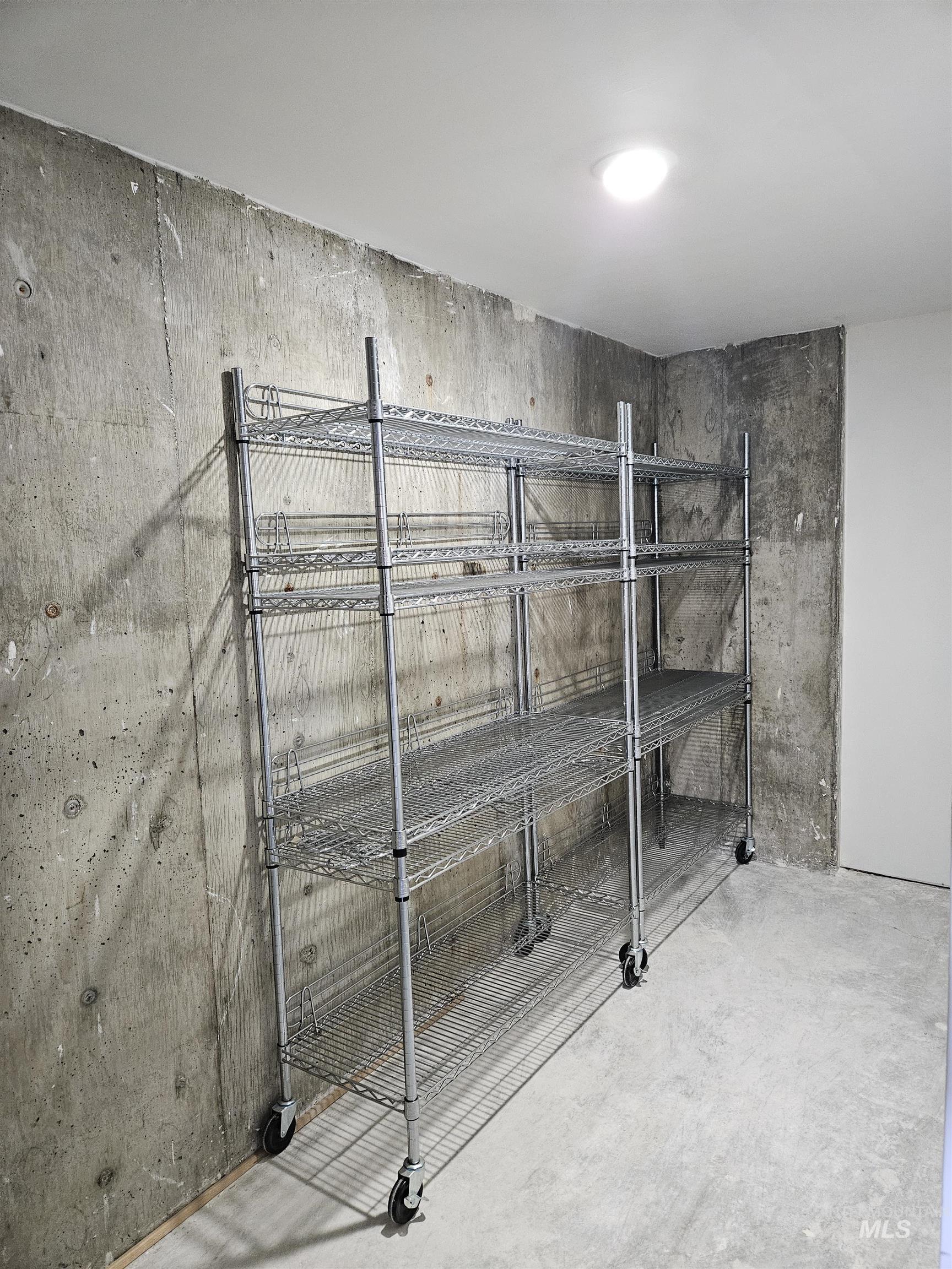 353 Elm St N, Twin Falls, Idaho 83301, 2 Bedrooms, 2 Bathrooms, Residential For Sale, Price $219,900,MLS 98973577