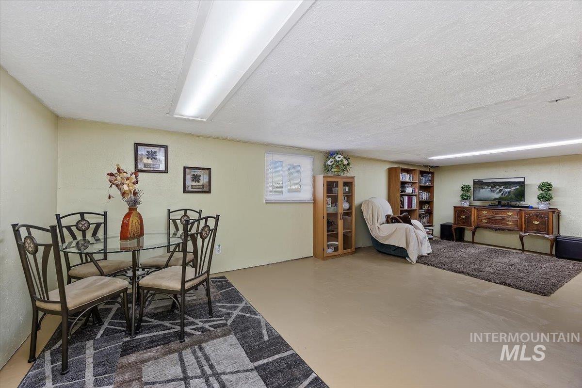 1124 N Fillmore Street, Jerome, Idaho 83338, 4 Bedrooms, 2 Bathrooms, Residential For Sale, Price $350,000,MLS 98973579