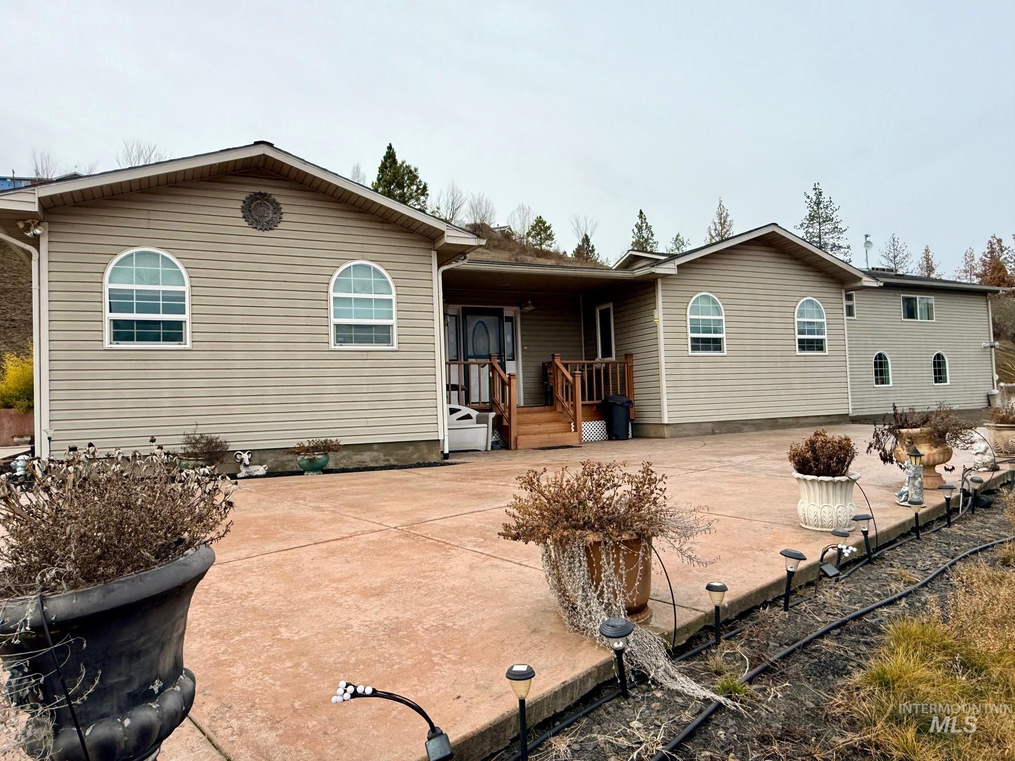811 Crest Dr, Kamiah, Idaho 83536, 3 Bedrooms, 2.5 Bathrooms, Residential For Sale, Price $760,000,MLS 98973580