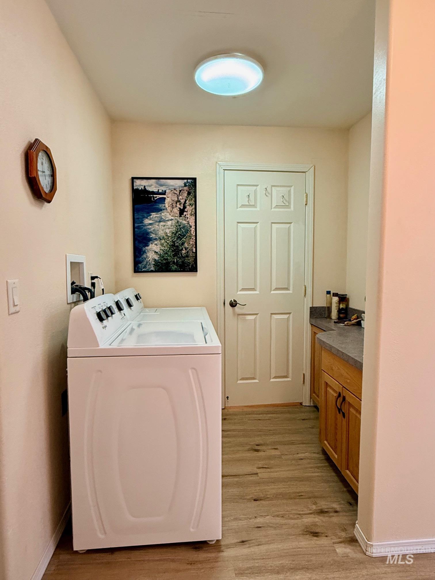 811 Crest Dr, Kamiah, Idaho 83536, 3 Bedrooms, 2.5 Bathrooms, Residential For Sale, Price $760,000,MLS 98973580