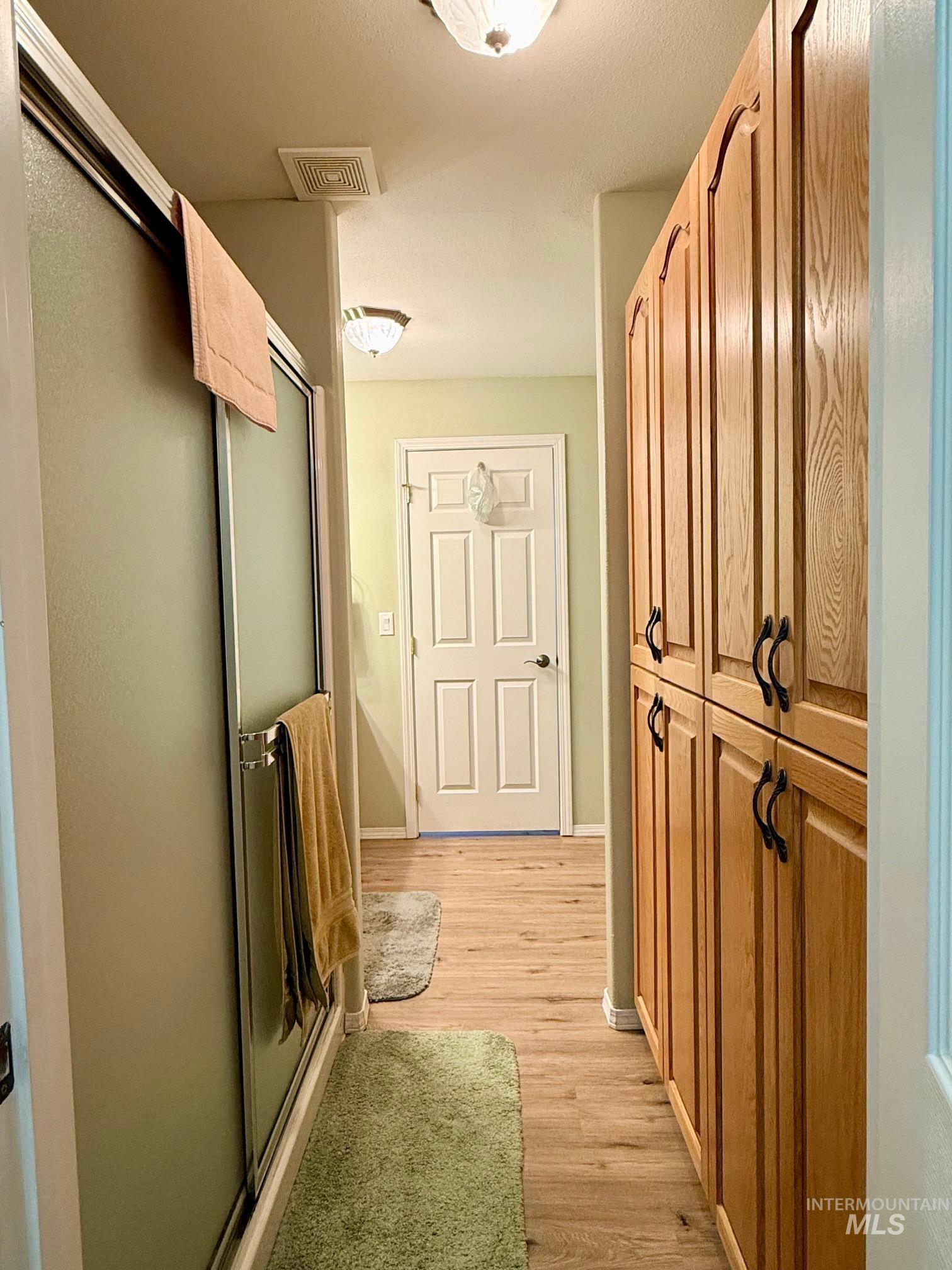 811 Crest Dr, Kamiah, Idaho 83536, 3 Bedrooms, 2.5 Bathrooms, Residential For Sale, Price $760,000,MLS 98973580