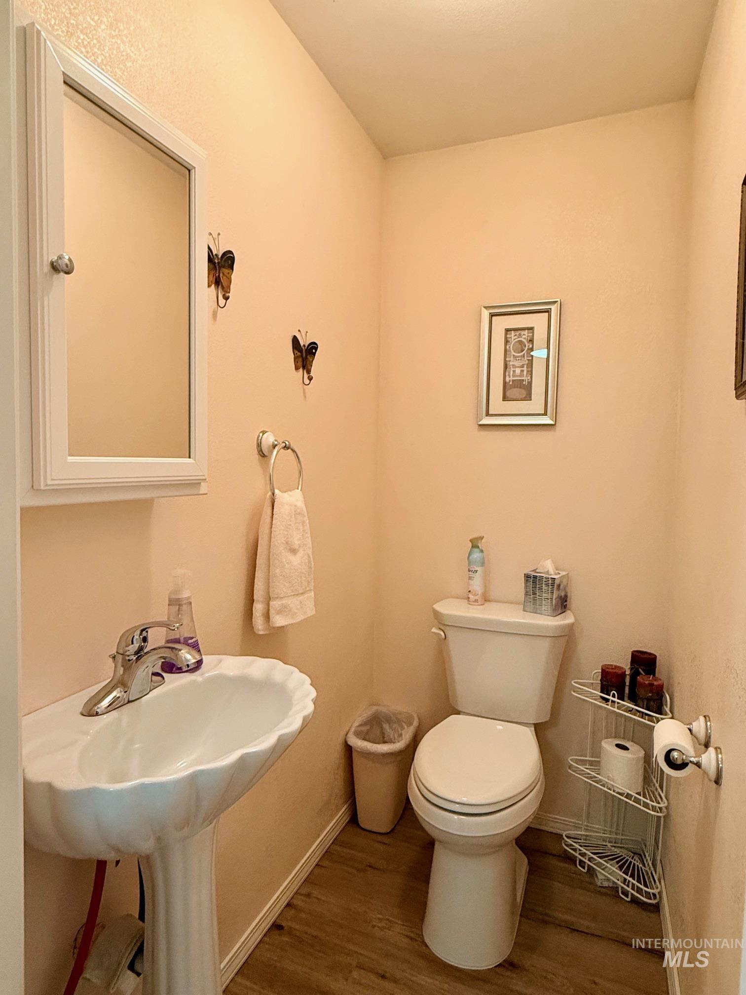 811 Crest Dr, Kamiah, Idaho 83536, 3 Bedrooms, 2.5 Bathrooms, Residential For Sale, Price $700,000, 98973580