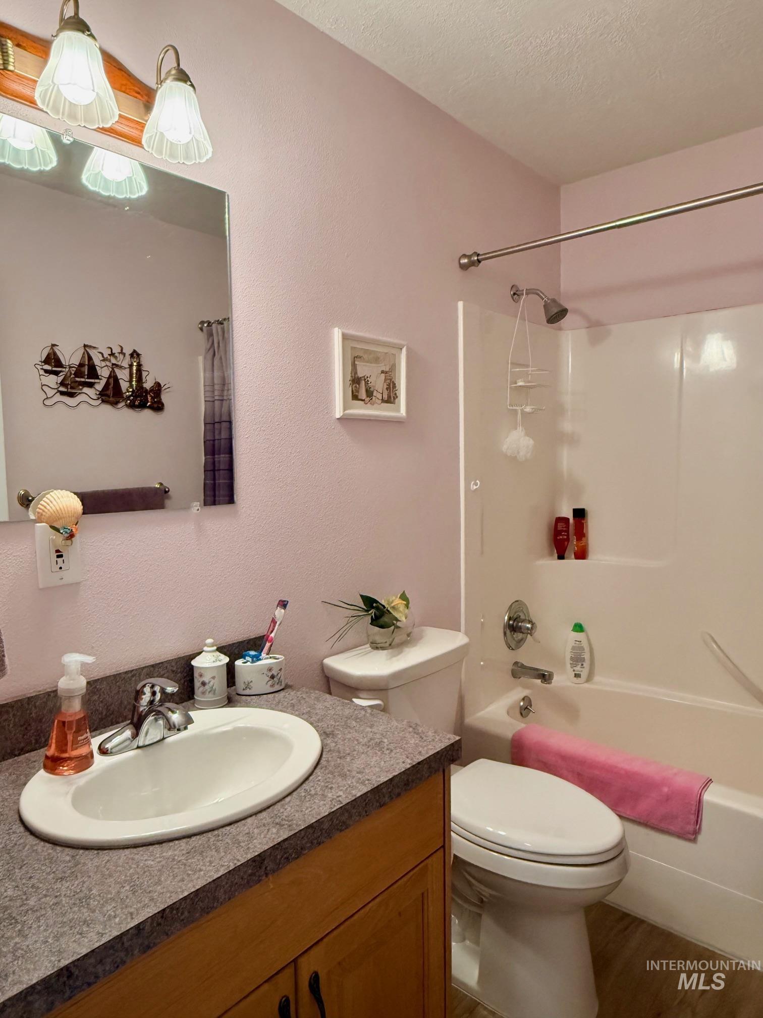 811 Crest Dr, Kamiah, Idaho 83536, 3 Bedrooms, 2.5 Bathrooms, Residential For Sale, Price $760,000, 98973580